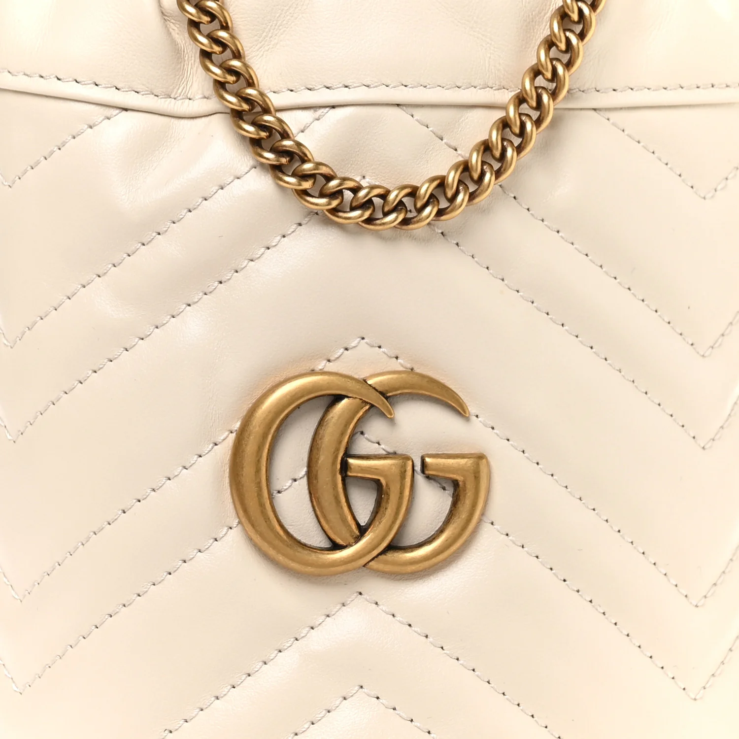 Calfskin Matelasse Mini GG Marmont 2.0 Bucket Bag White - Image 8