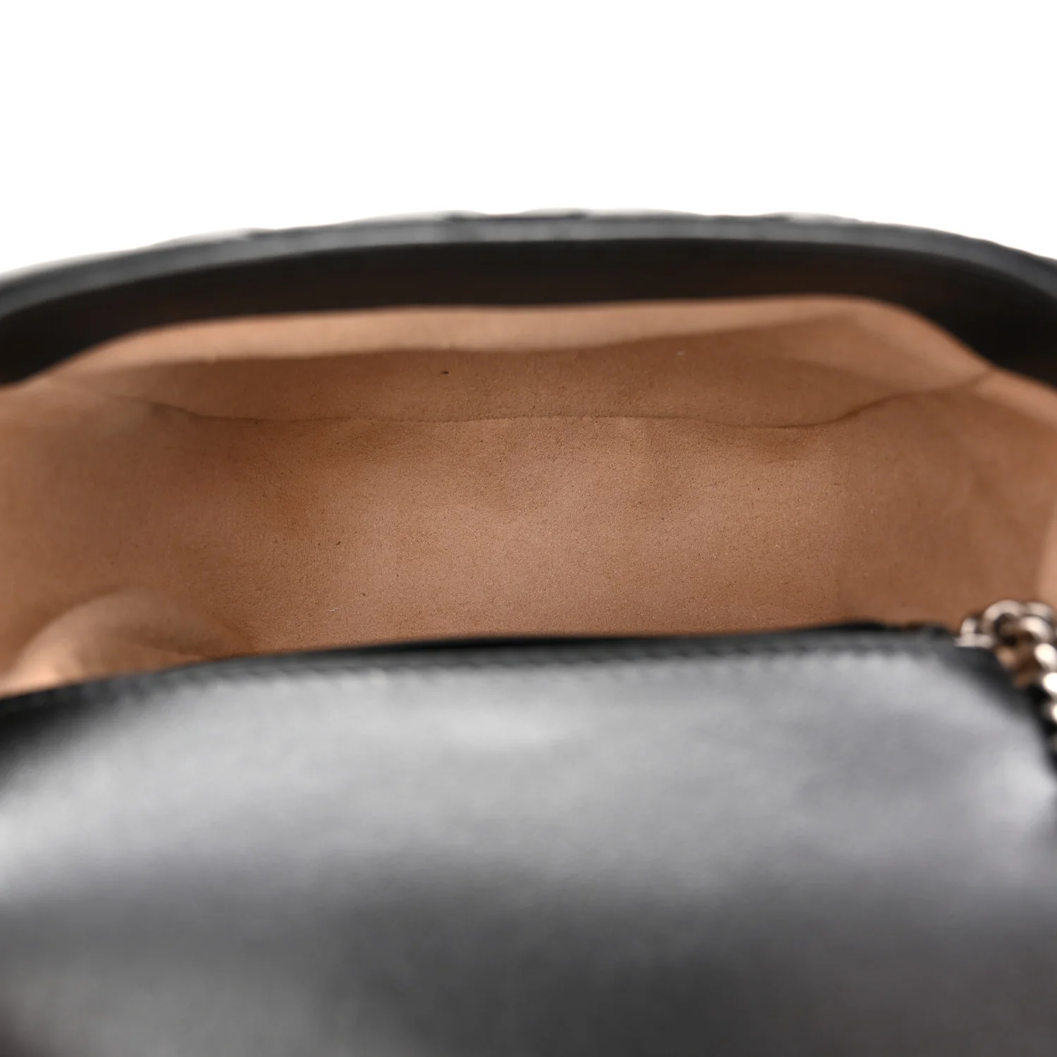 Calfskin Matelasse Monochrome GG Marmont Chain Mini Belt Bag Black - Image 5