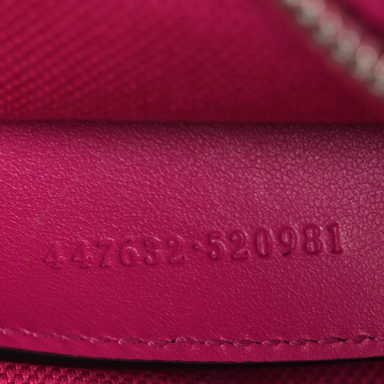 Calfskin Matelasse Monochrome Small GG Marmont Chain Shoulder Bag Classic Fuxia - Image 7