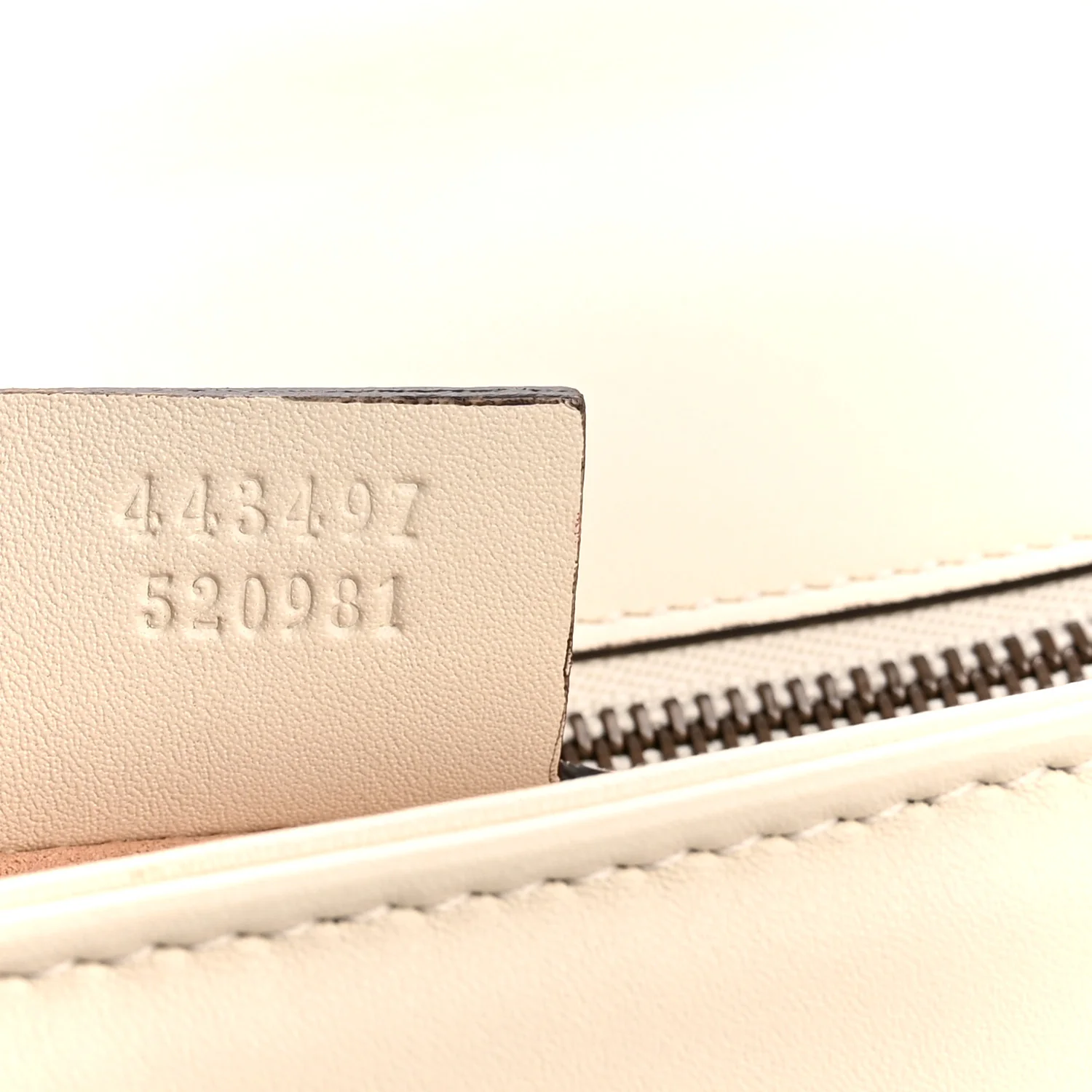 Calfskin Matelasse Small GG Marmont Shoulder Bag White - Image 7