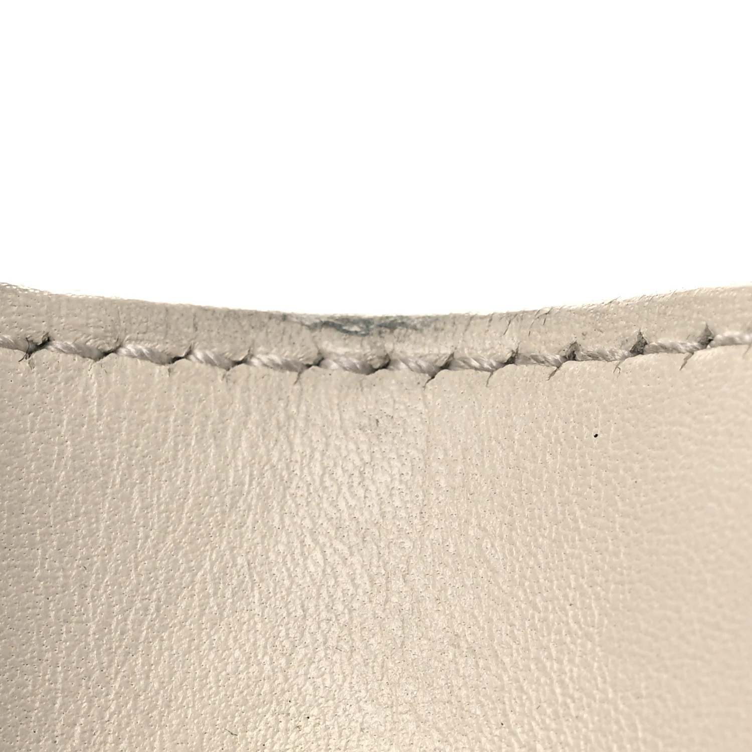 Calfskin Matelasse Super Mini GG Marmont Shoulder Bag White - Image 15