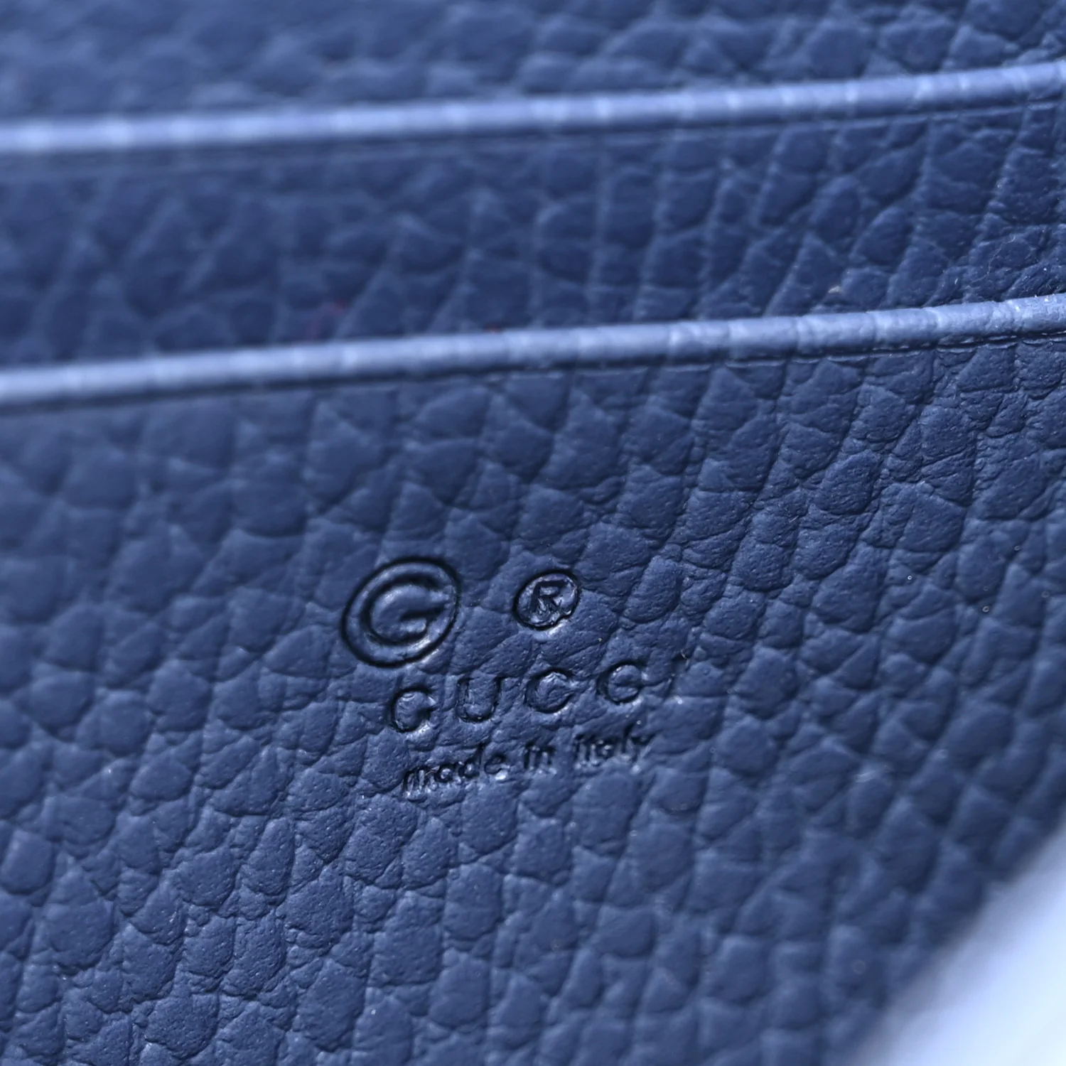 Dollar Calfskin Interlocking G Chain Wallet Caspian - Image 6
