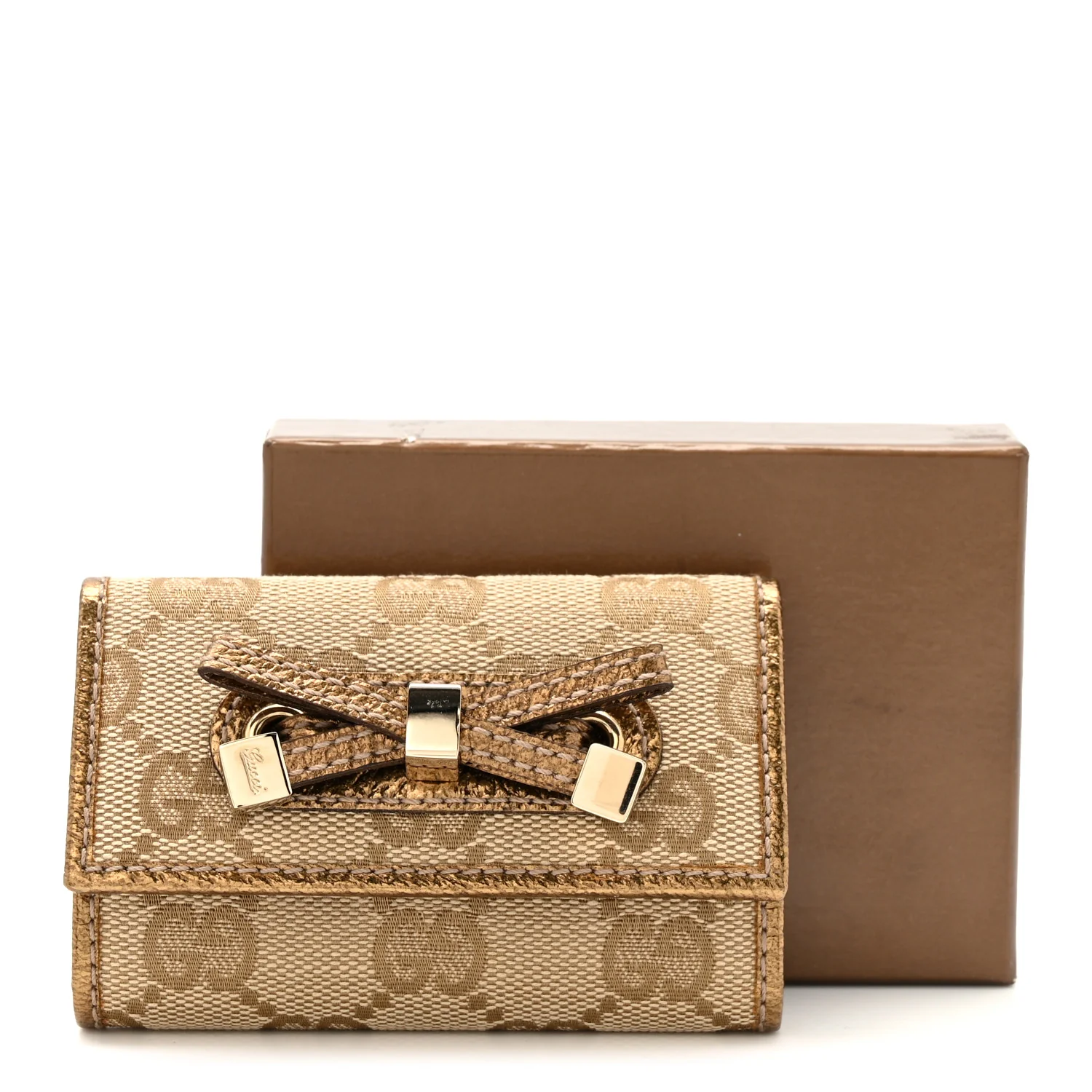 Metallic GG Supreme Monogram Bow 6 Key Holder Case    Beige Gold - Image 17