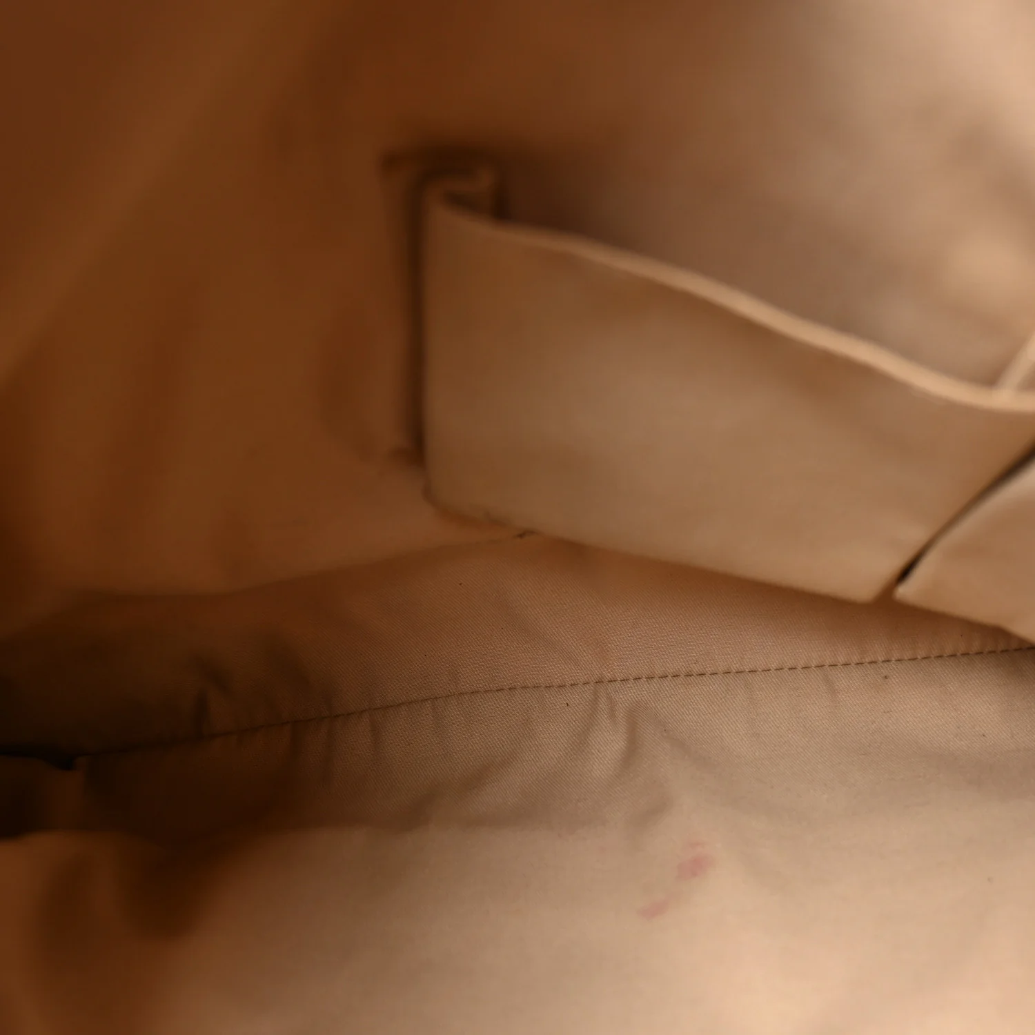 Monogram Medium New Britt Hobo Beige - Image 5