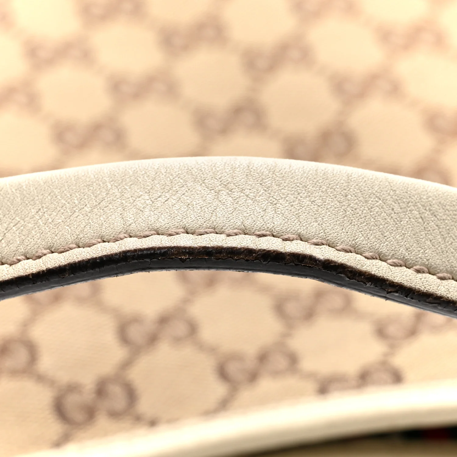 Monogram Medium New Britt Hobo Off White - Image 16