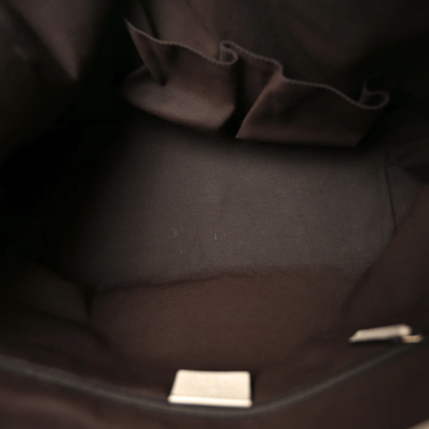 Monogram Medium New Britt Tote Off White - Image 5