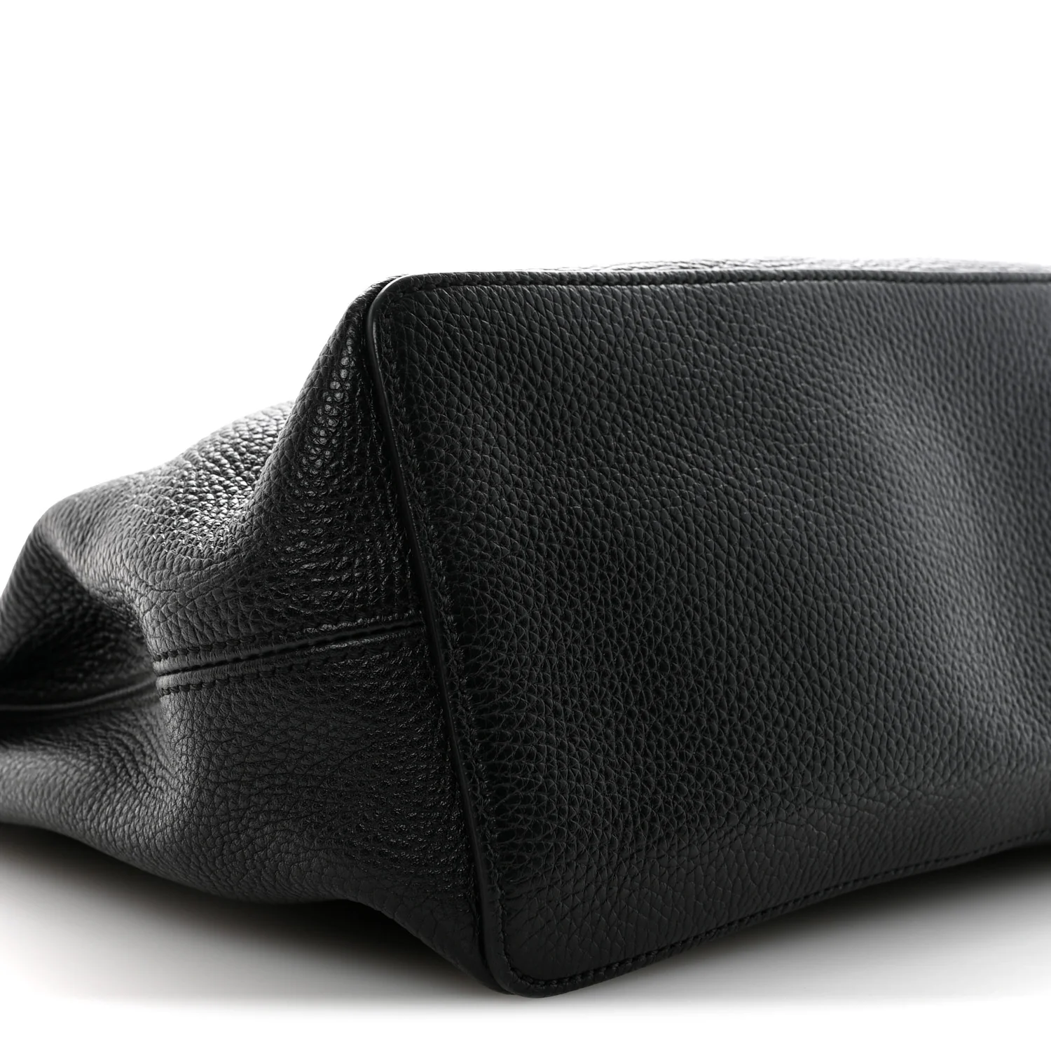 Pebbled Calfskin Large Soho Hobo Black - Image 9