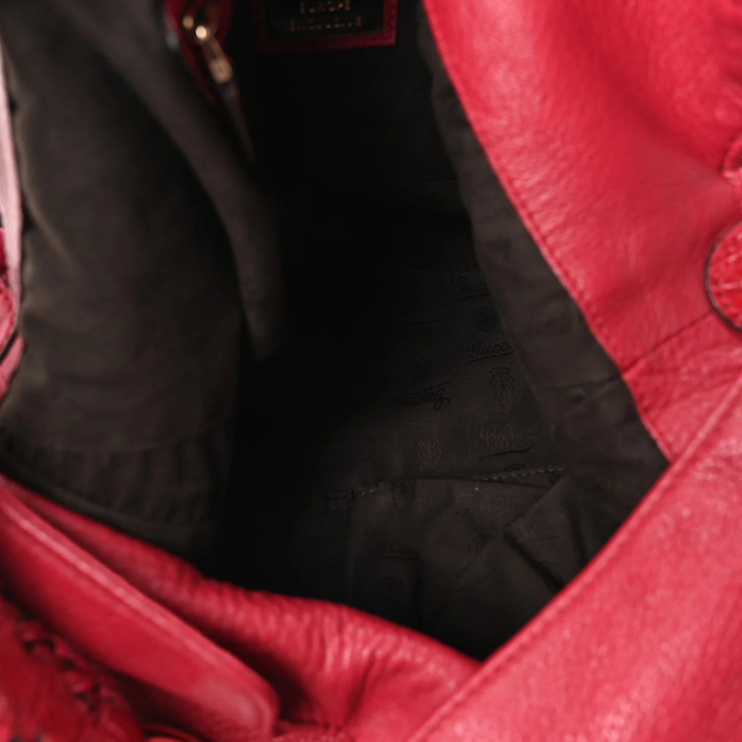 Pebbled Calfskin Medium G Wave Shoulder Bag Red - Image 8
