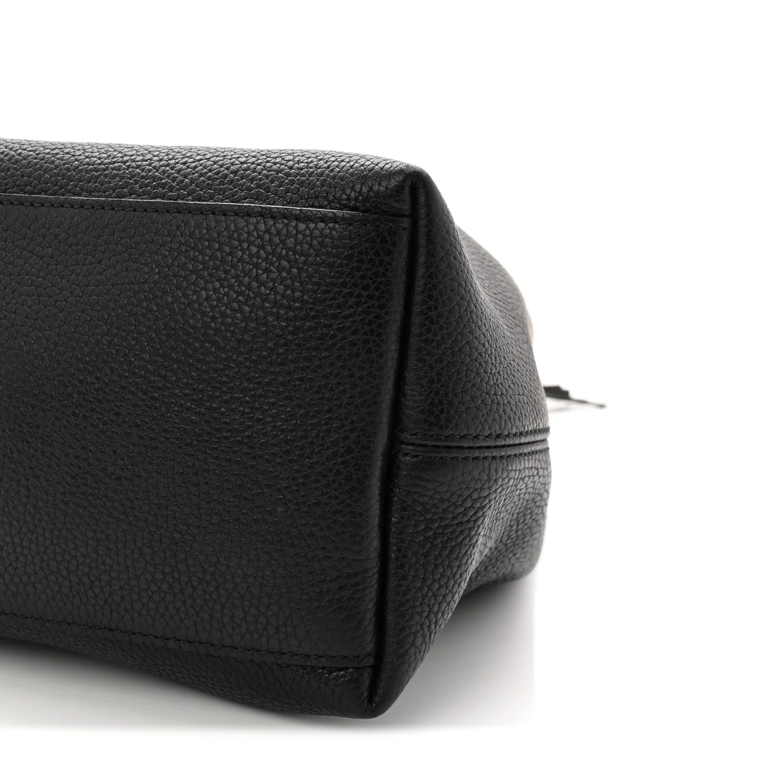 Pebbled Calfskin Medium Soho Chain Shoulder Bag Black - Image 10