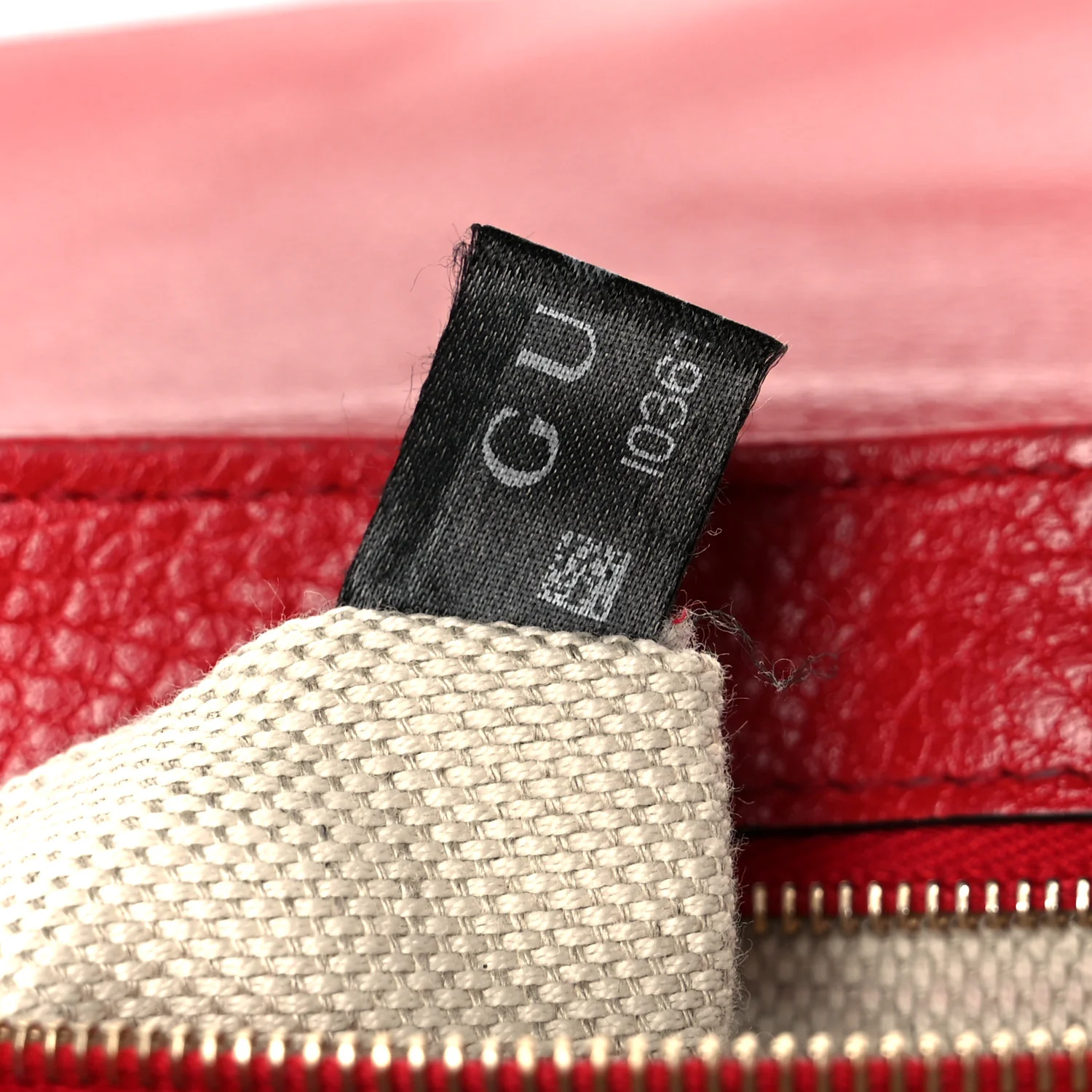 Pebbled Calfskin Medium Soho Flap Crossbody Vibrant Red - Image 8
