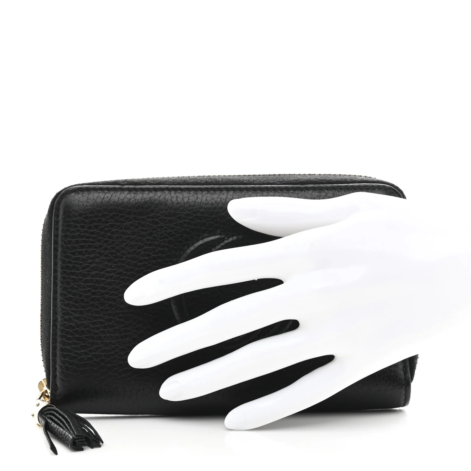 Pebbled Calfskin Medium Soho Zip Around Wallet Black - Image 2