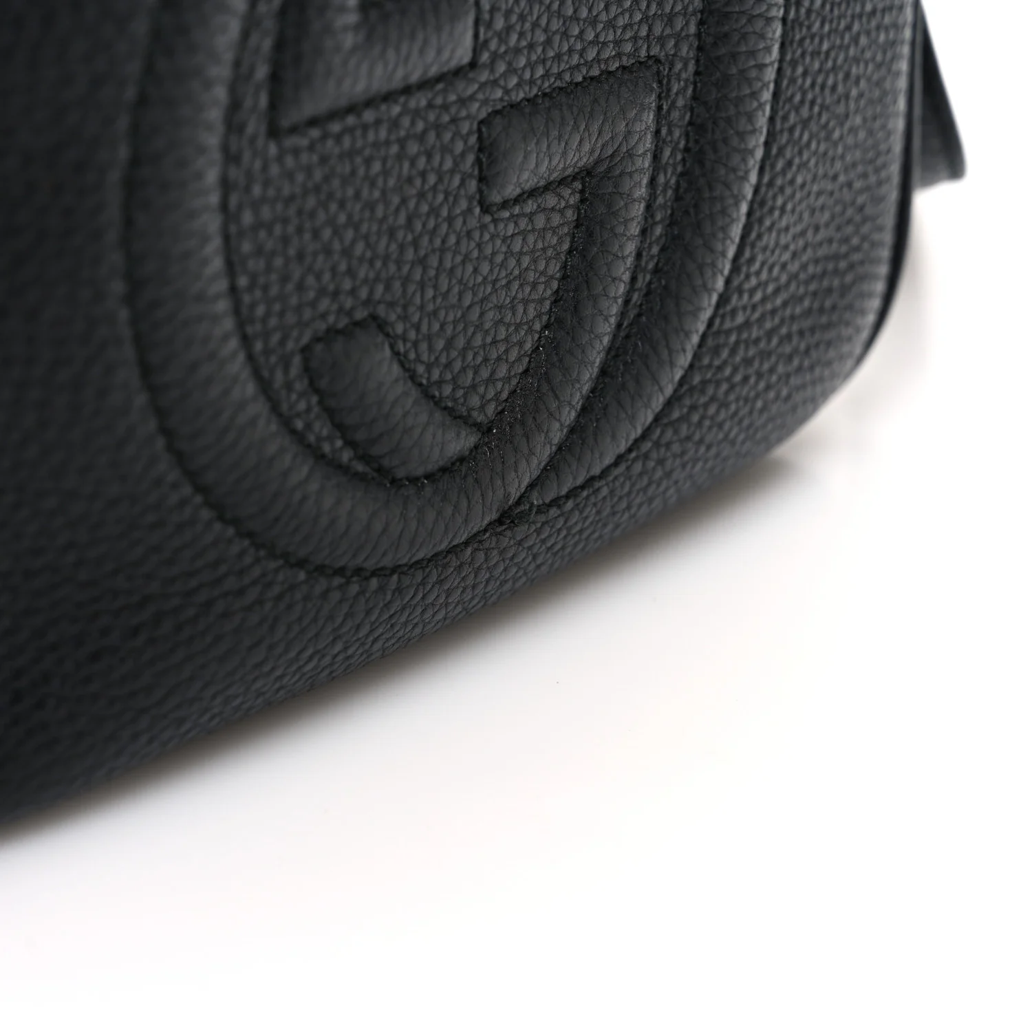 Pebbled Calfskin Small Soho Disco Bag Black - Image 11