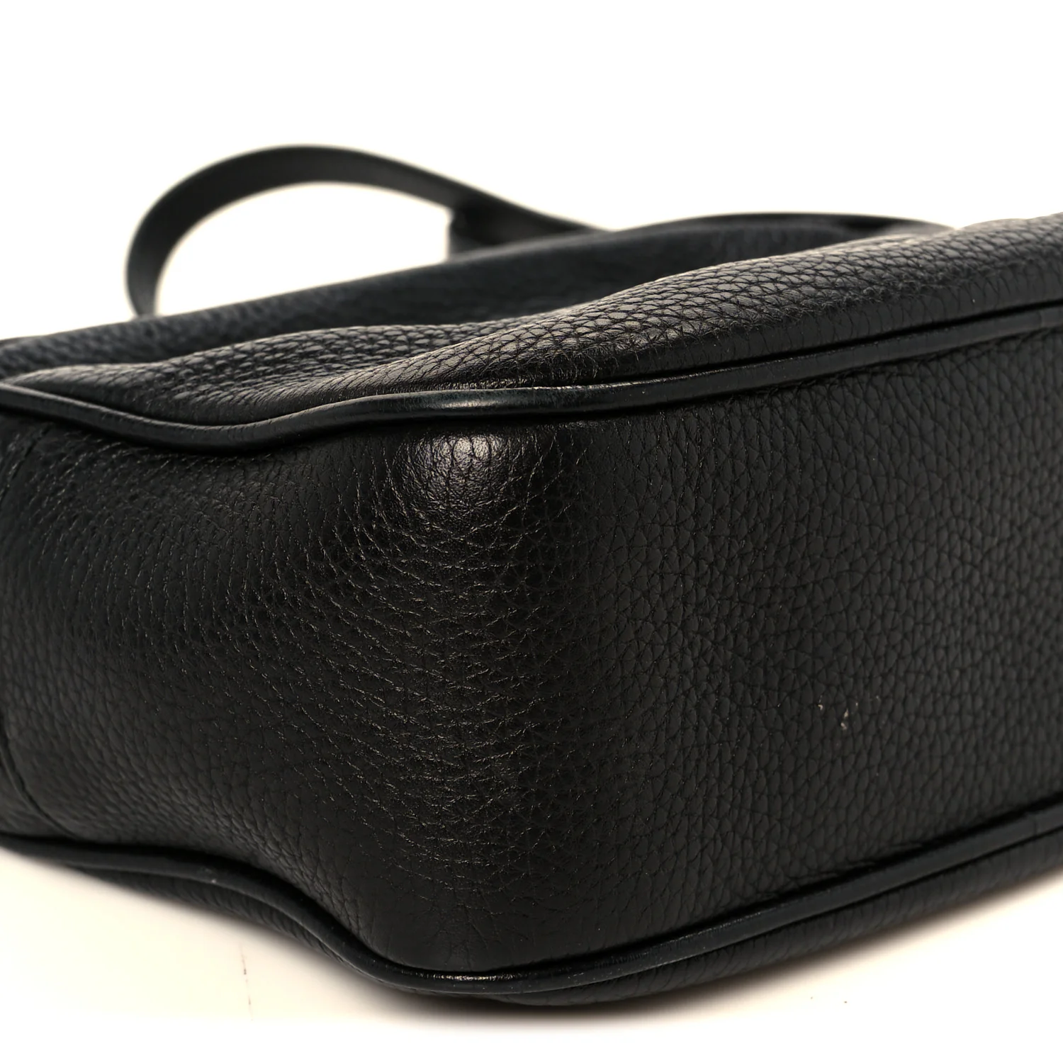 Pebbled Calfskin Small Soho Disco Bag Black - Image 10