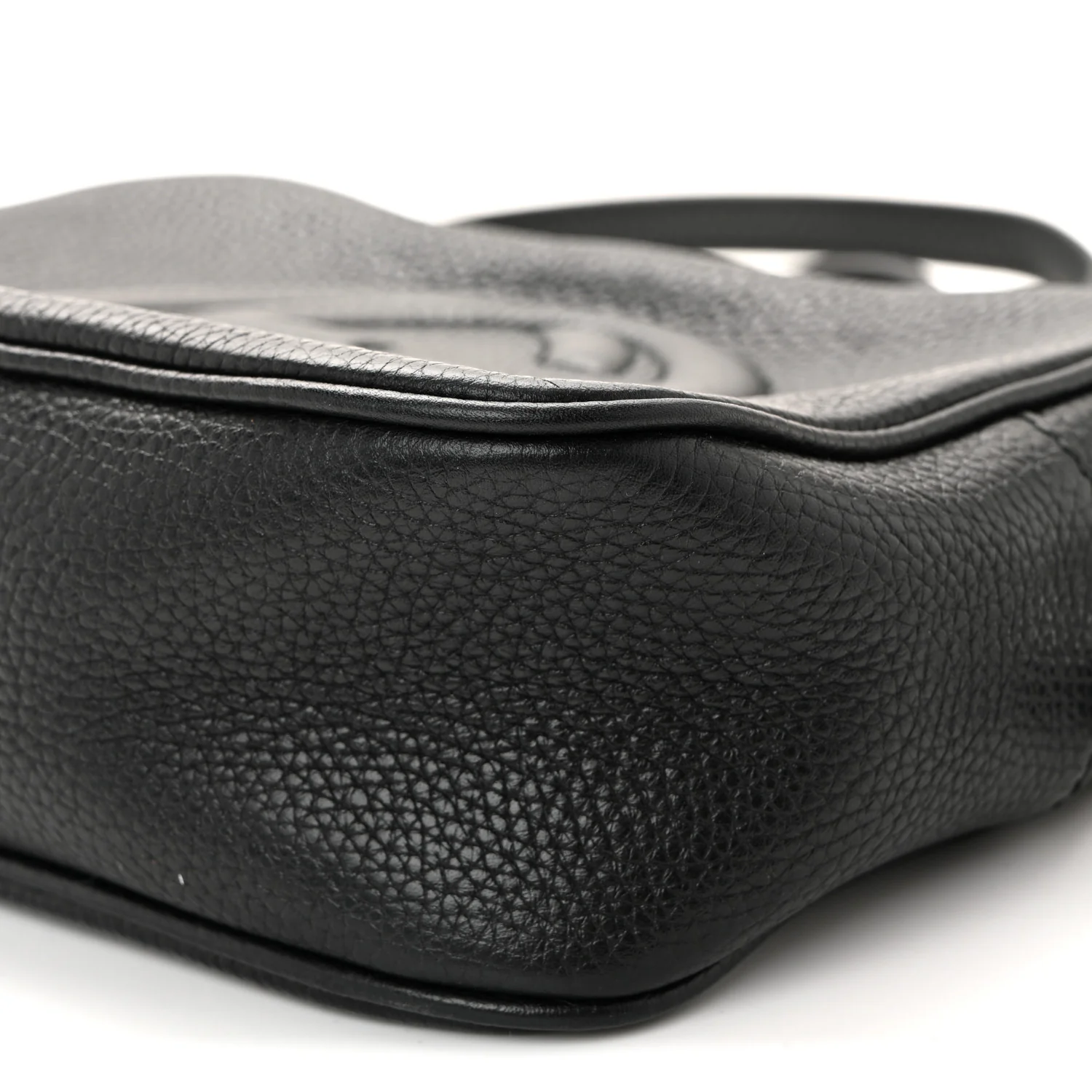 Pebbled Calfskin Small Soho Disco Bag Black - Image 11