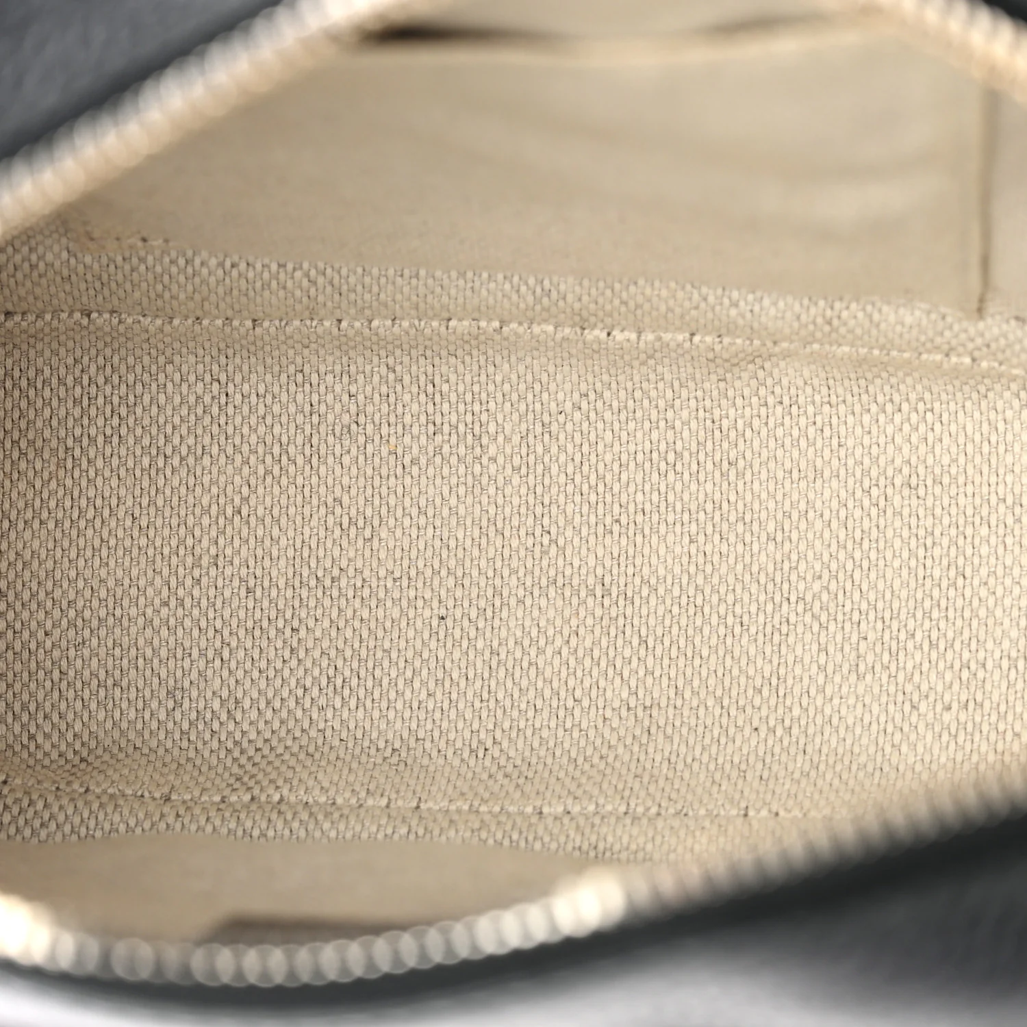 Pebbled Calfskin Small Soho Disco Bag Black - Image 5