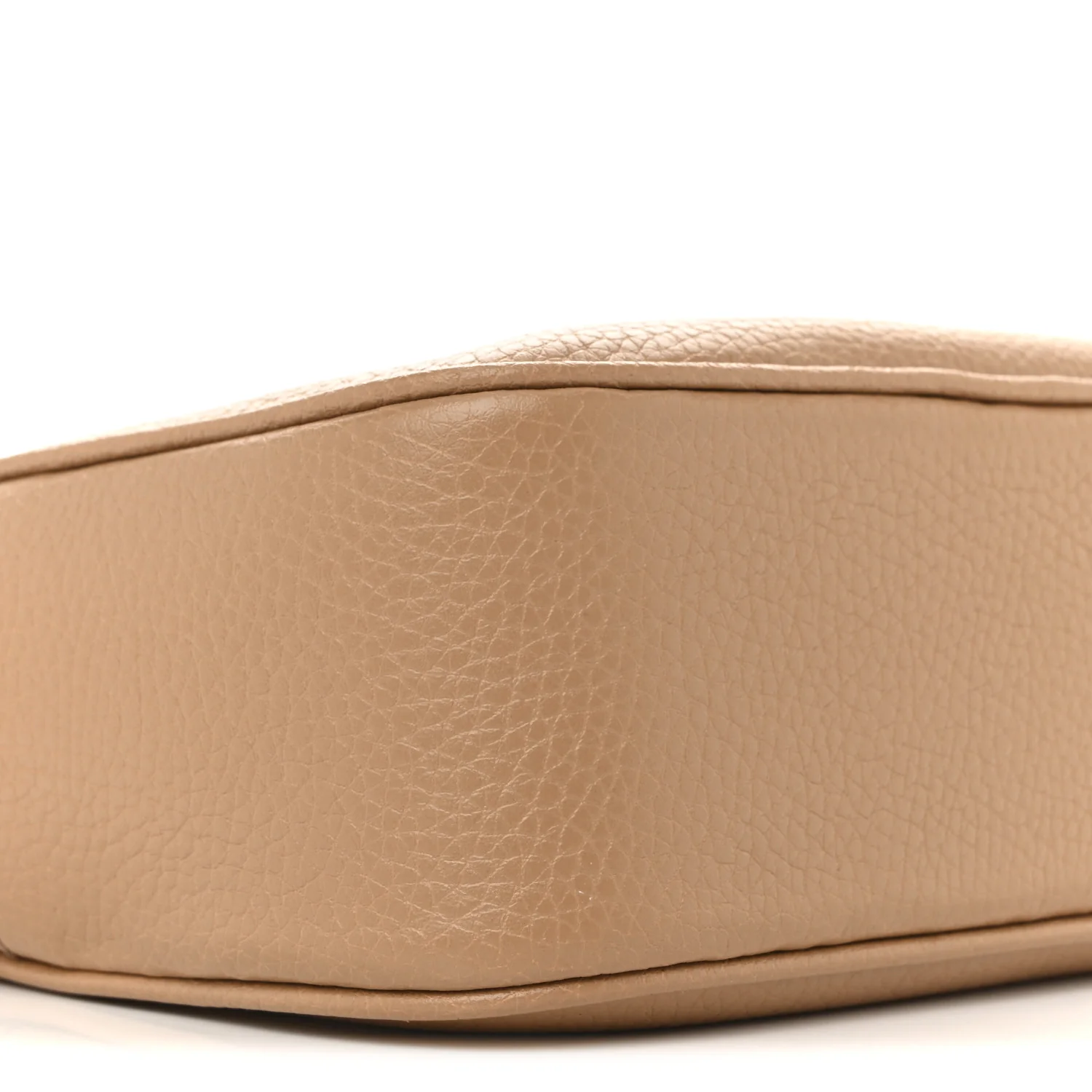 Pebbled Calfskin Small Soho Disco Bag Camelia - Image 9
