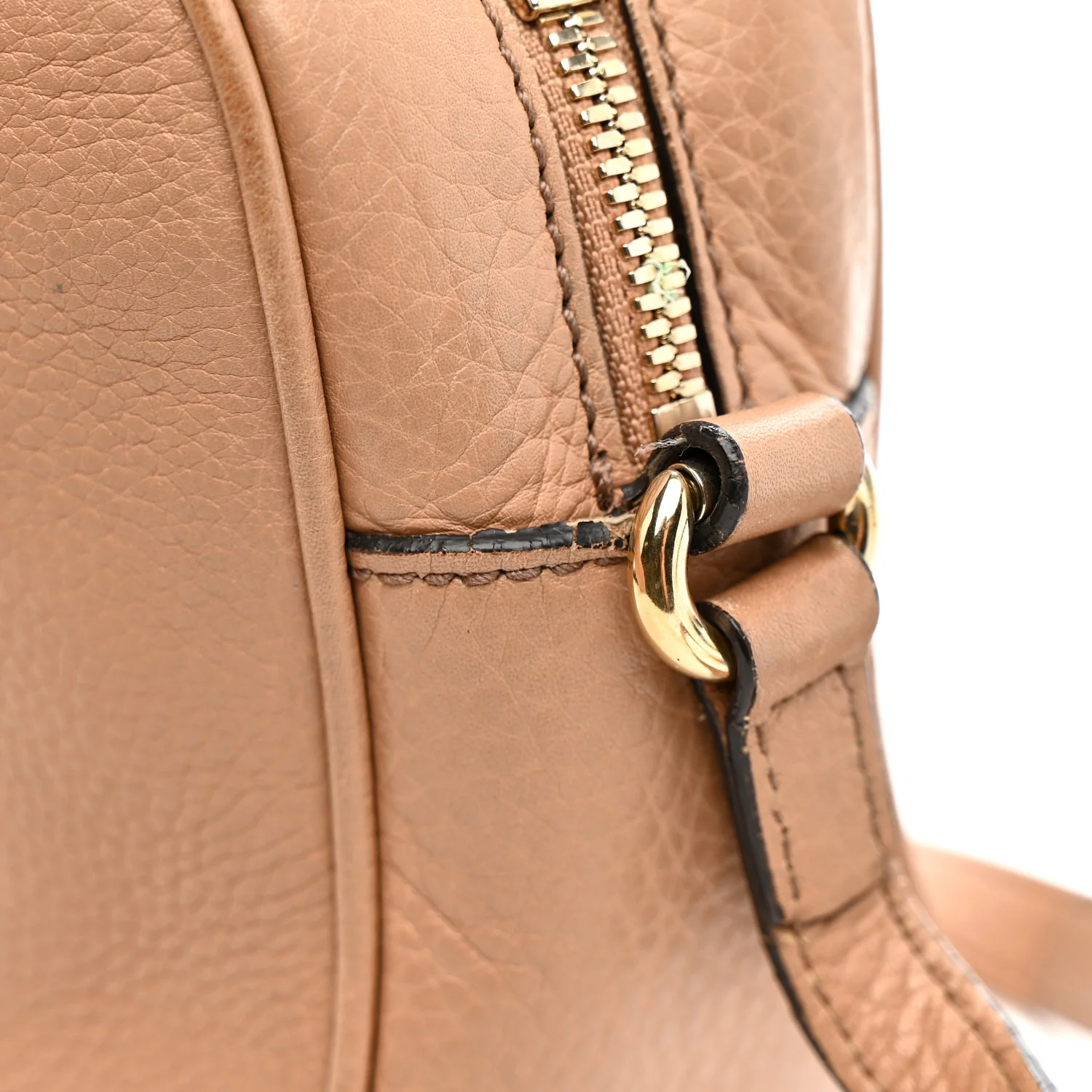 Pebbled Calfskin Small Soho Disco Bag Camelia - Image 15