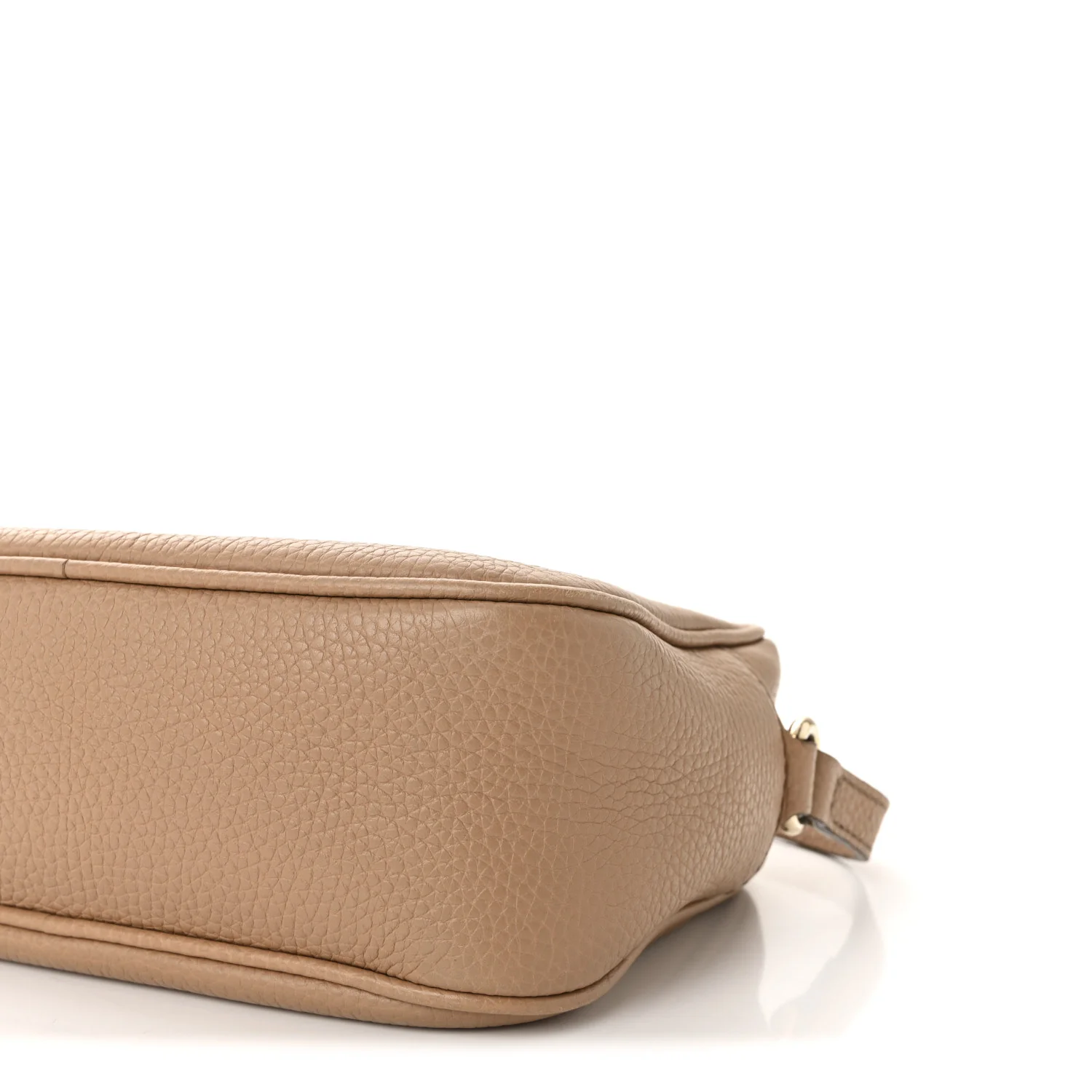 Pebbled Calfskin Small Soho Disco Bag Camelia - Image 10