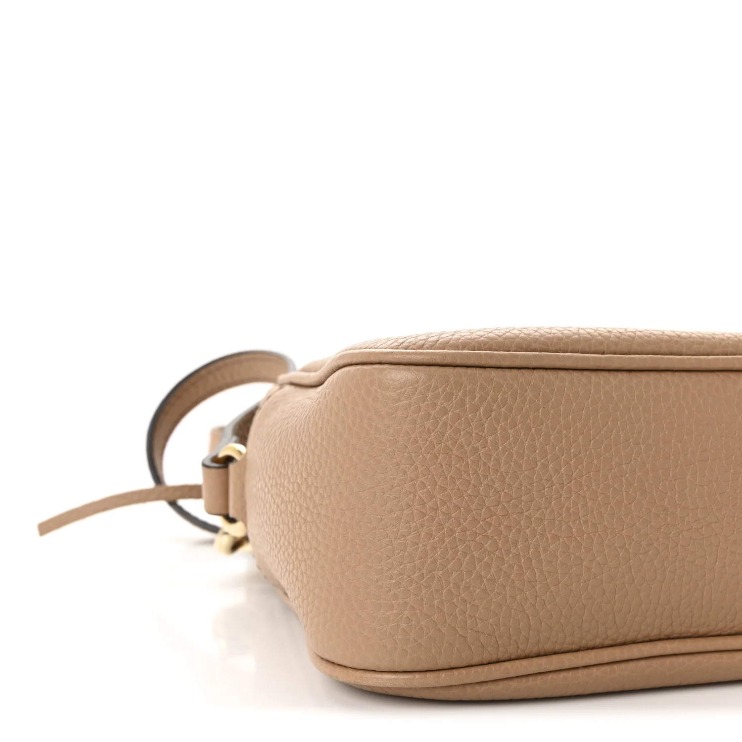 Pebbled Calfskin Small Soho Disco Bag Camelia - Image 9