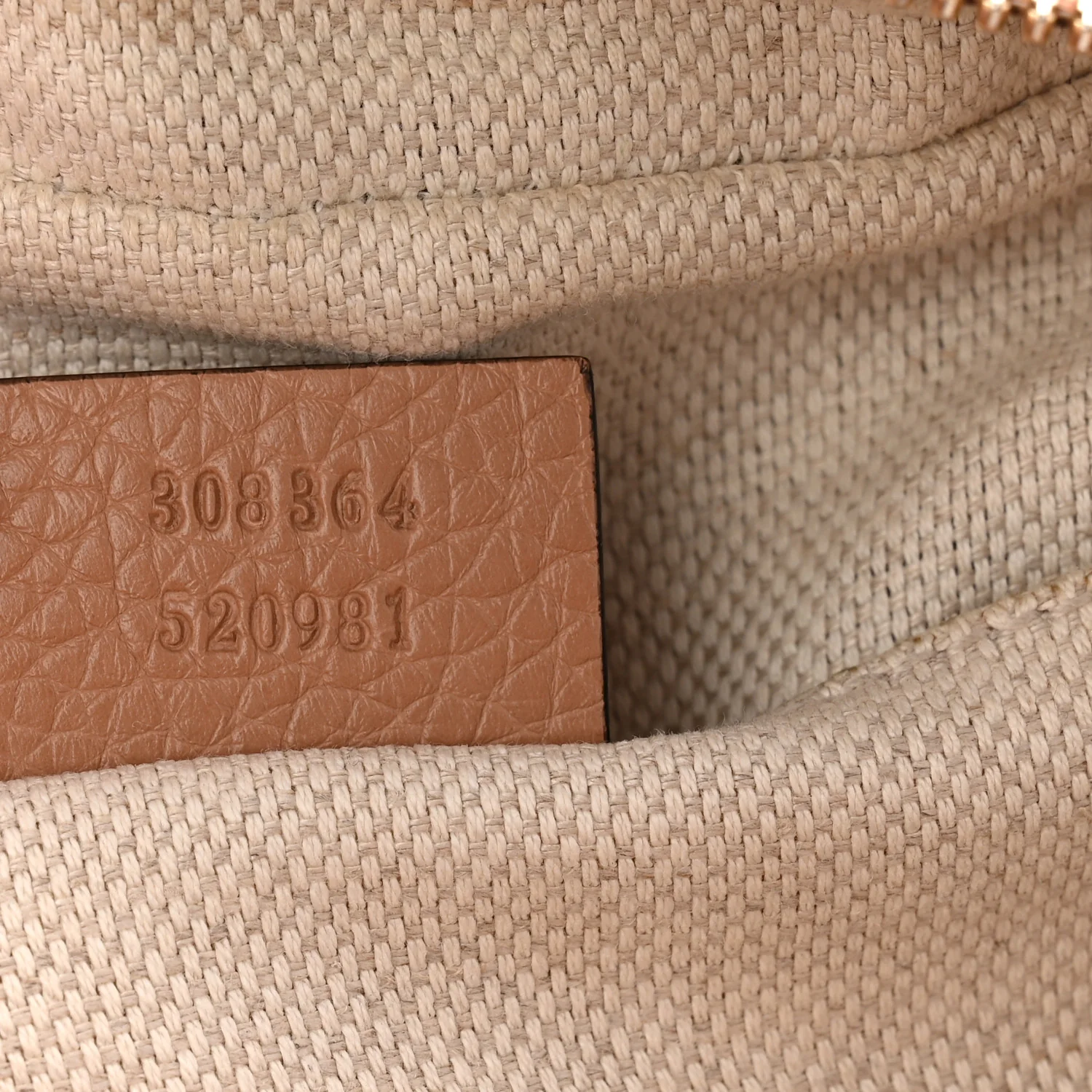 Pebbled Calfskin Small Soho Disco Bag Camelia - Image 7