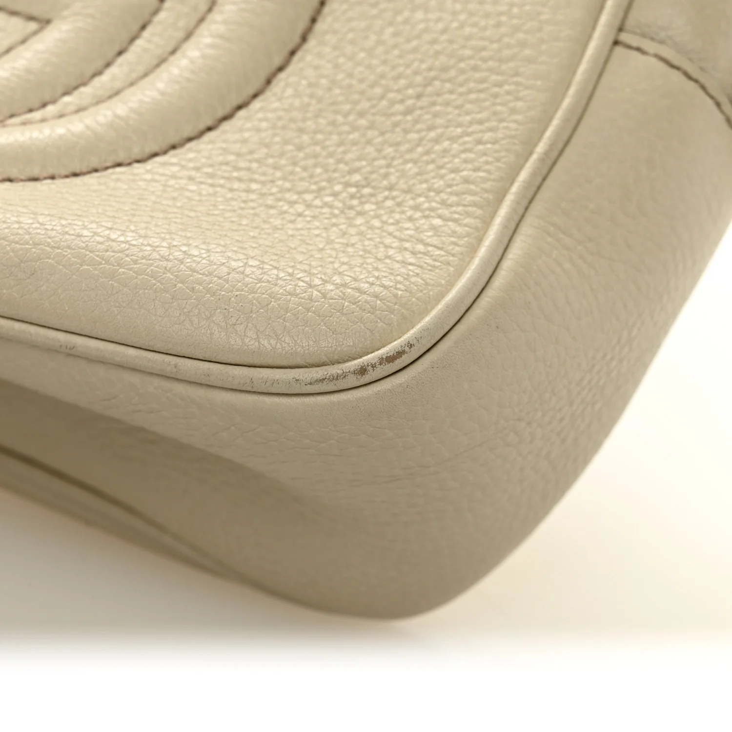 Pebbled Calfskin Small Soho Disco Bag Off White - Image 14
