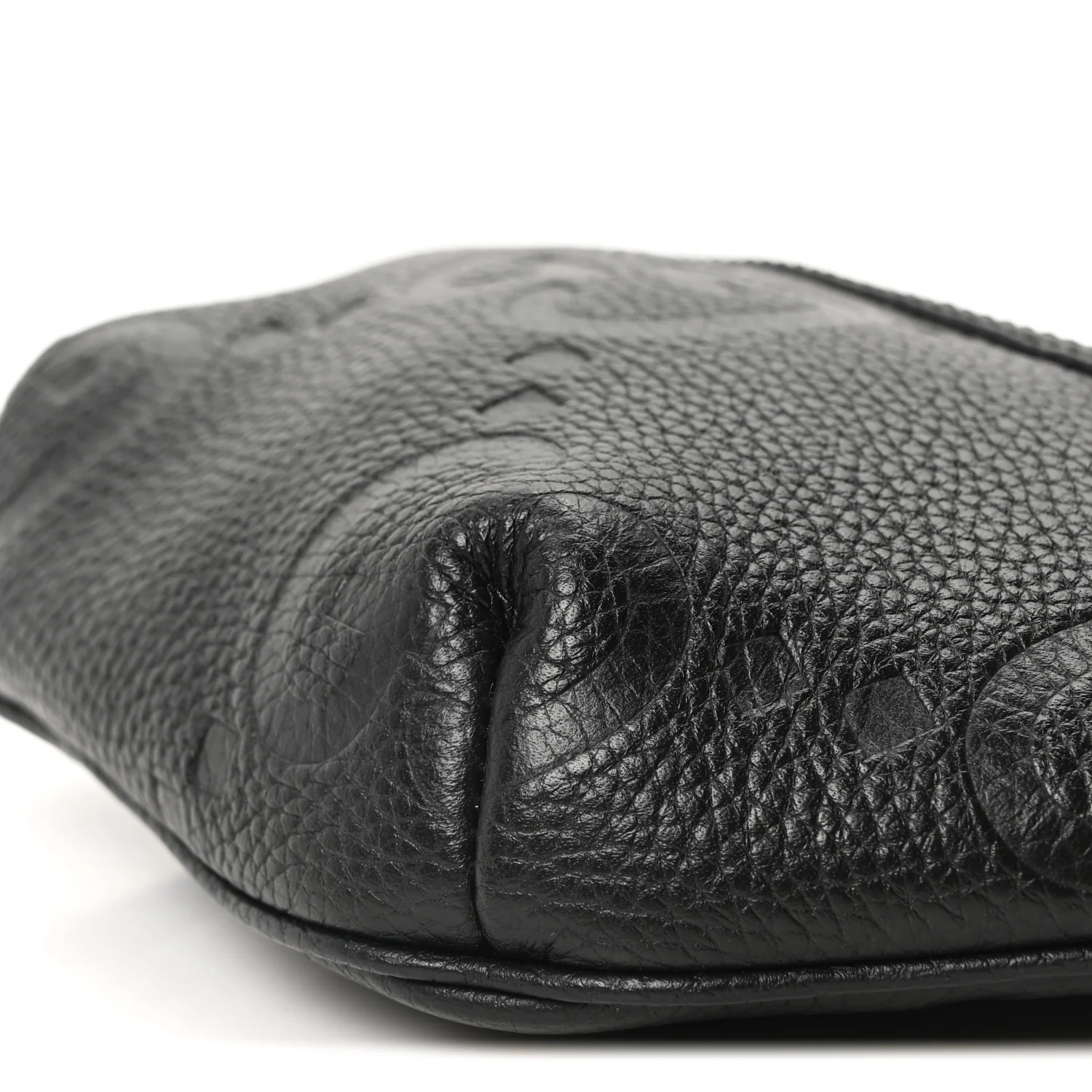 Piuma Calfskin Jumbo GG Embossed Small Belt Bag Black - Image 10