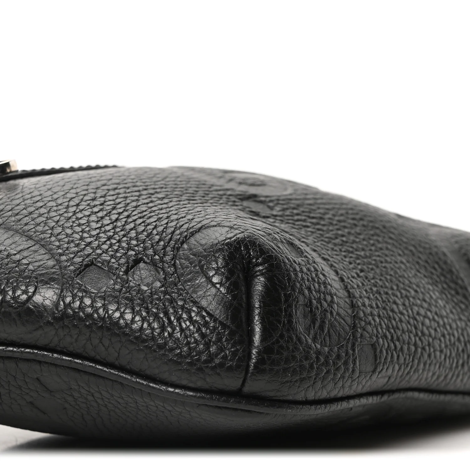 Piuma Calfskin Jumbo GG Embossed Small Belt Bag Black - Image 9