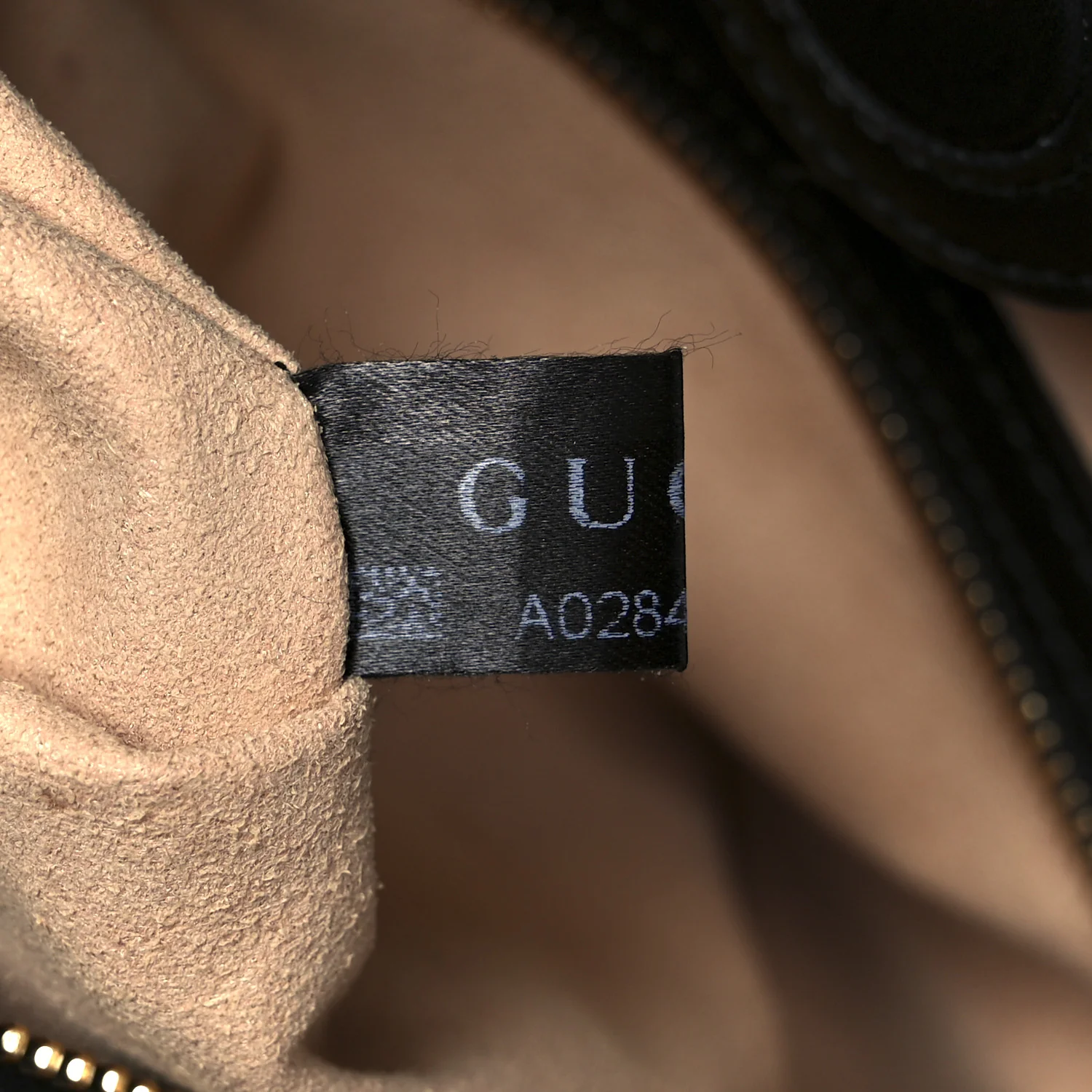 Soft GG Supreme Monogram Bees Small Crossbody Tote Beige Oro Black - Image 8