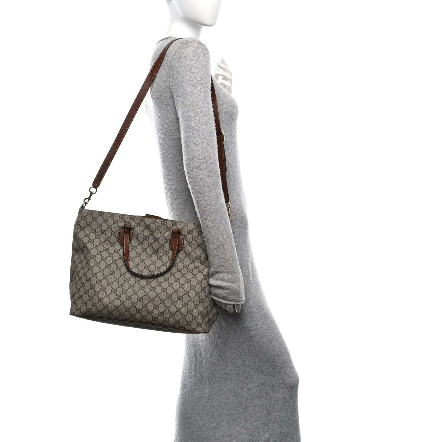 Soft GG Supreme Monogram Medium Crossbody Tote Beige Cuir - Image 2
