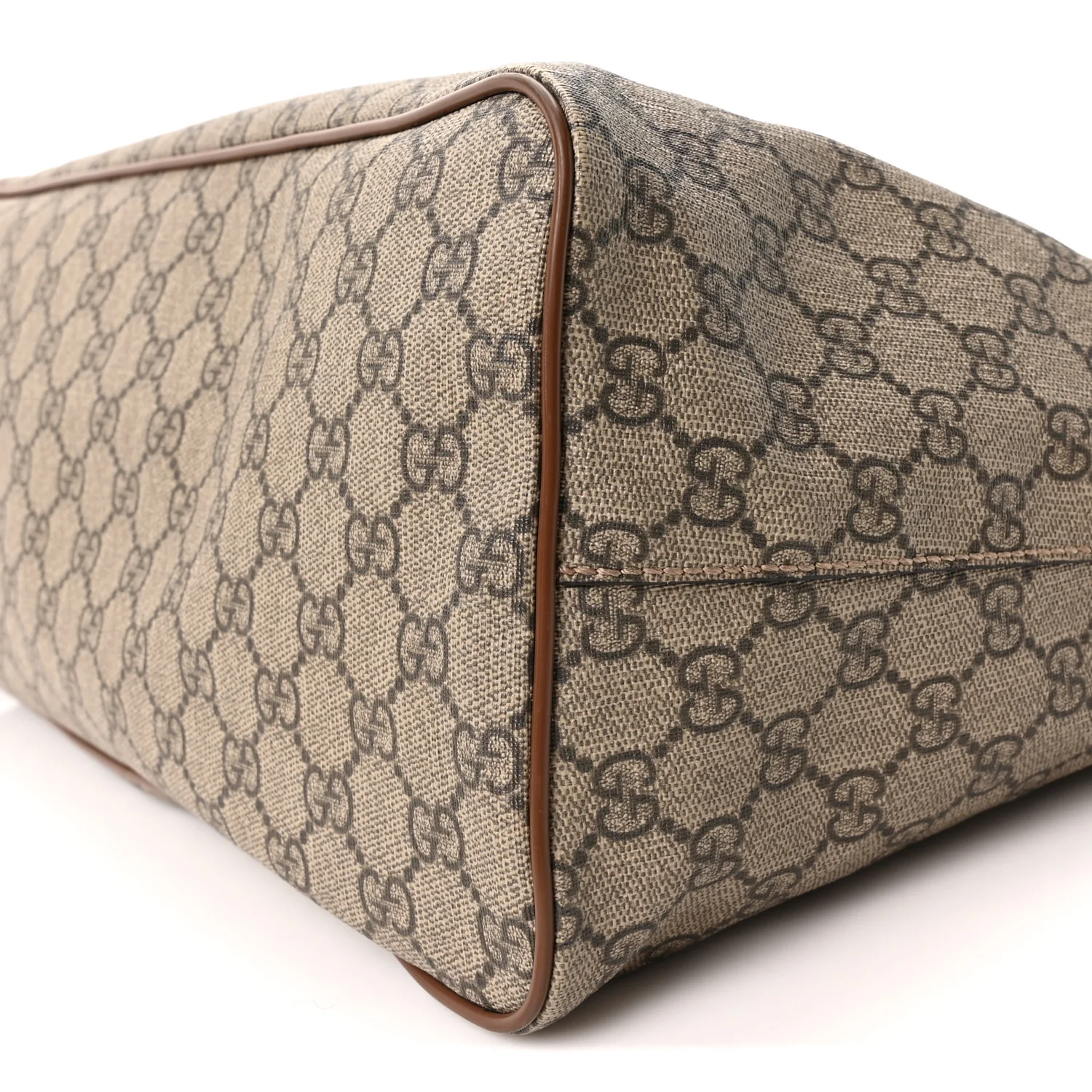 Soft GG Supreme Monogram Medium Crossbody Tote Beige Cuir - Image 18