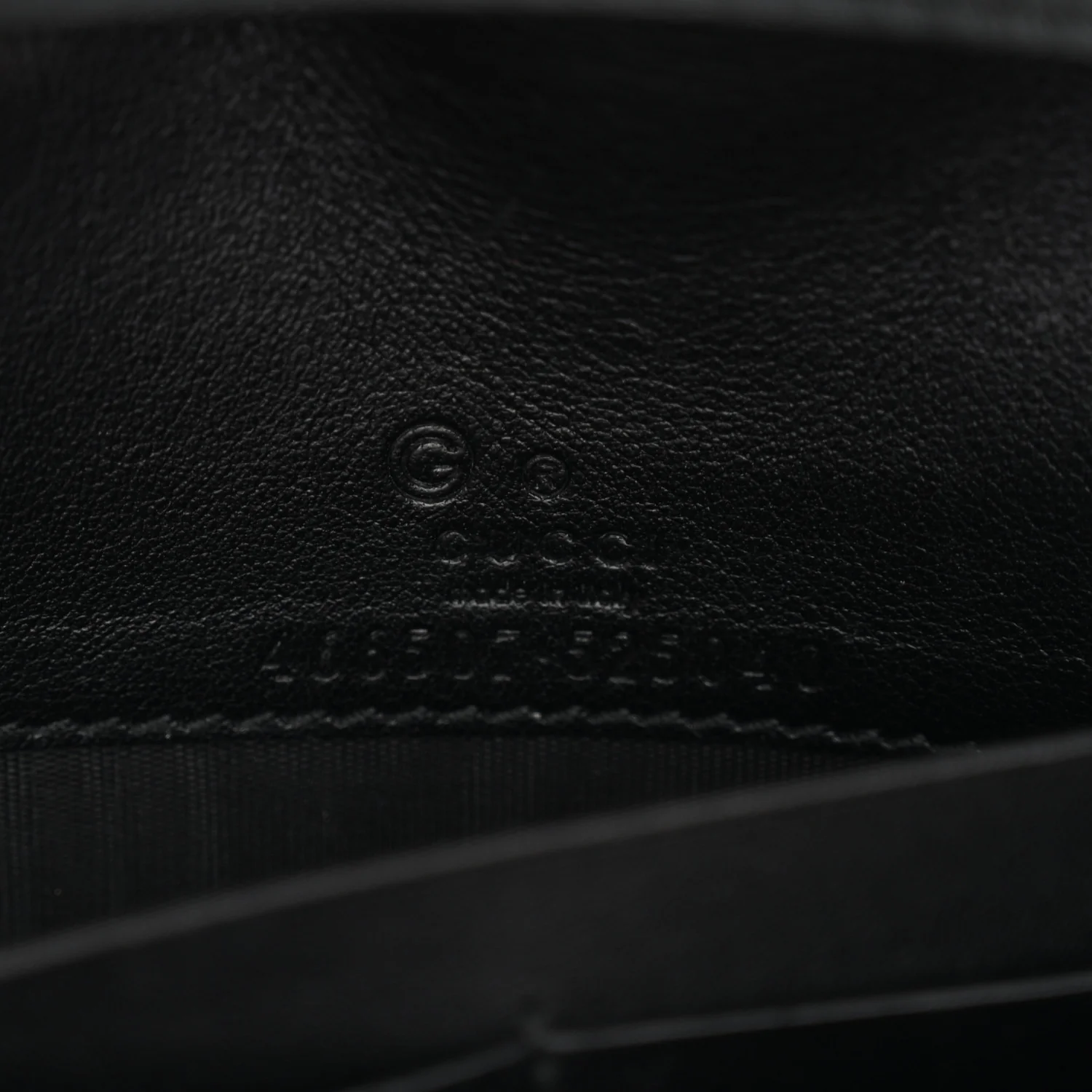 Soft Microguccissima Crossbody Wallet Black - Image 6