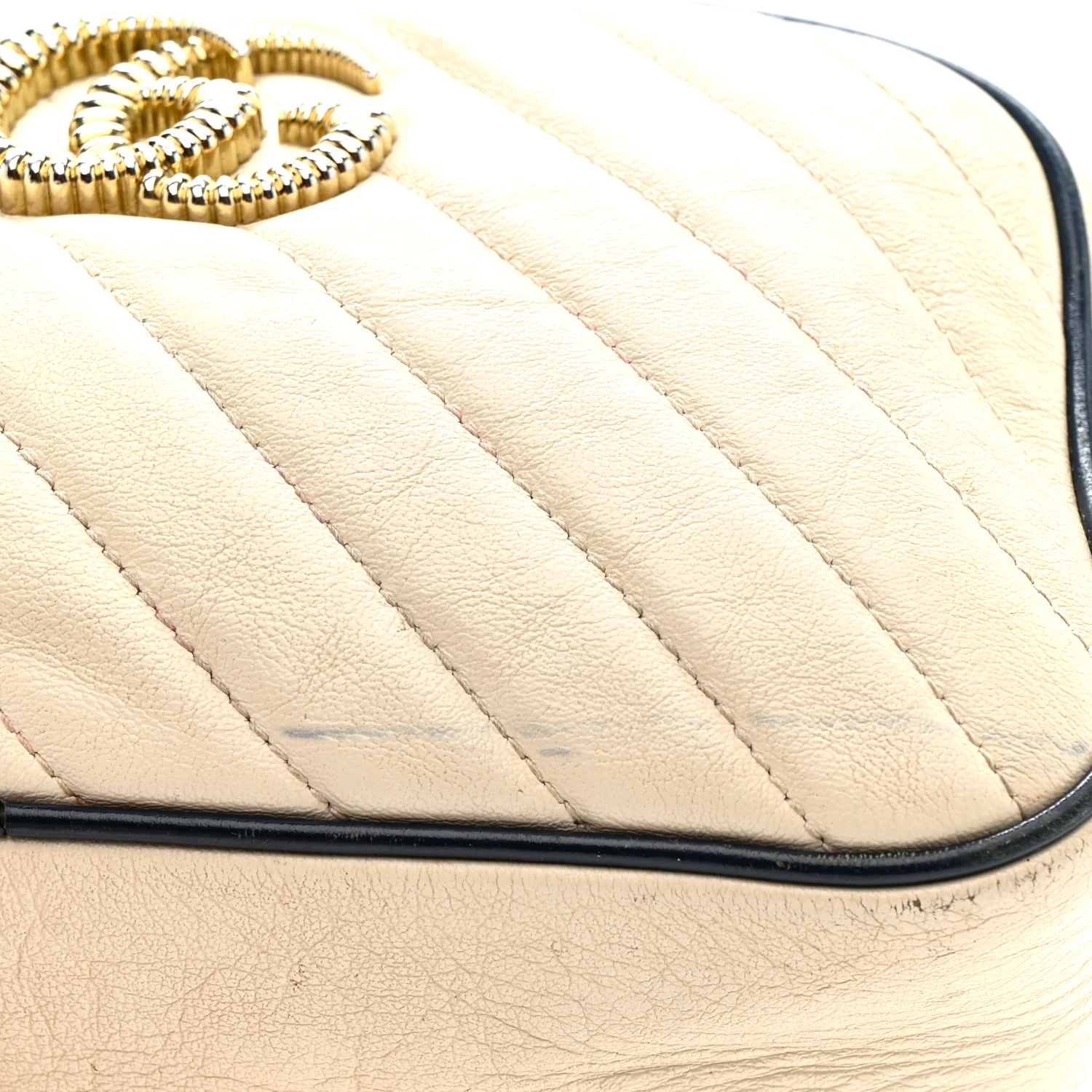 Vintage Effect Calfskin Matelasse Diagonal Small Torchon GG Marmont Chain Shoulder Bag Mystic White Blue Agata - Image 15