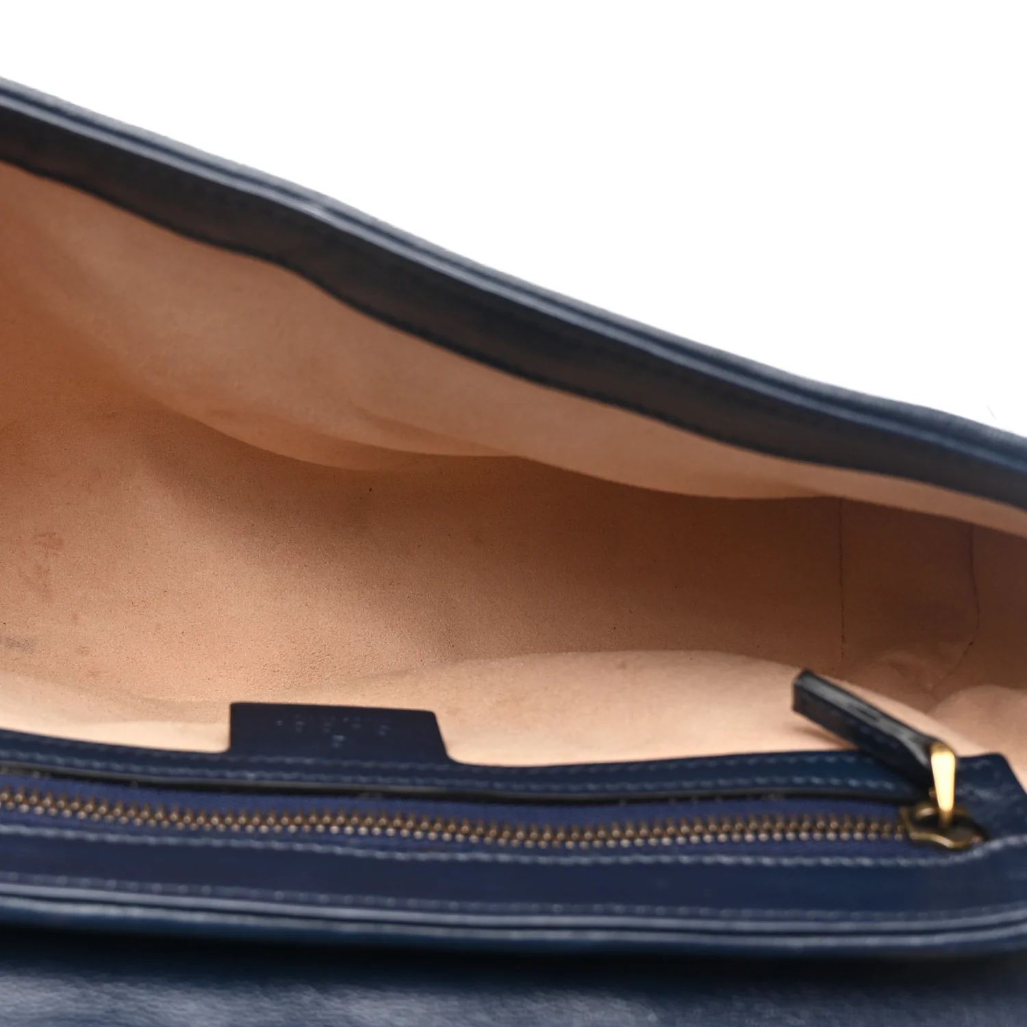 Vintage Effect Calfskin Matelasse Diagonal Small Torchon GG Marmont Shoulder Bag Mystic White Blue Agata - Image 5