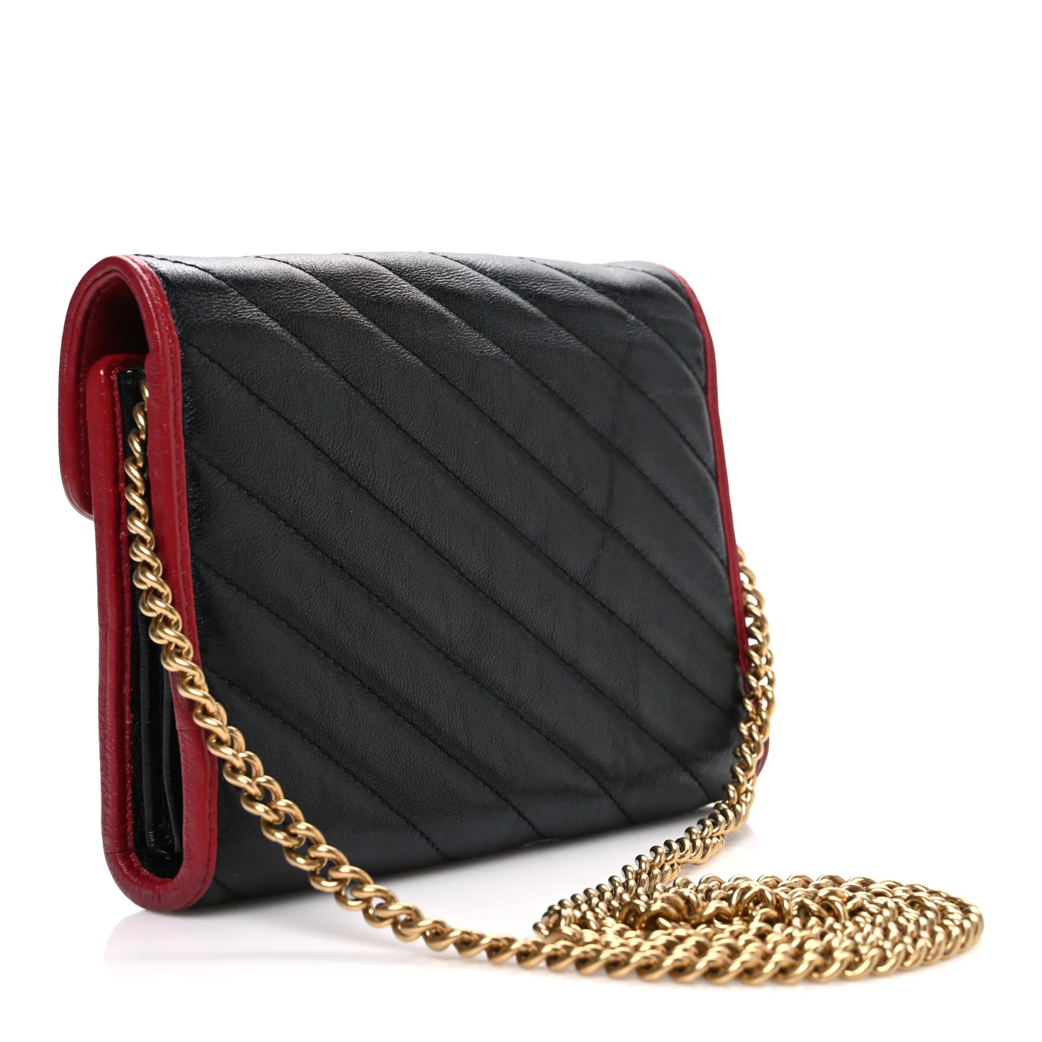 Vintage Effect Calfskin Matelasse Diagonal Torchon GG Marmont Chain Wallet Black Romantic Cherry - Image 3