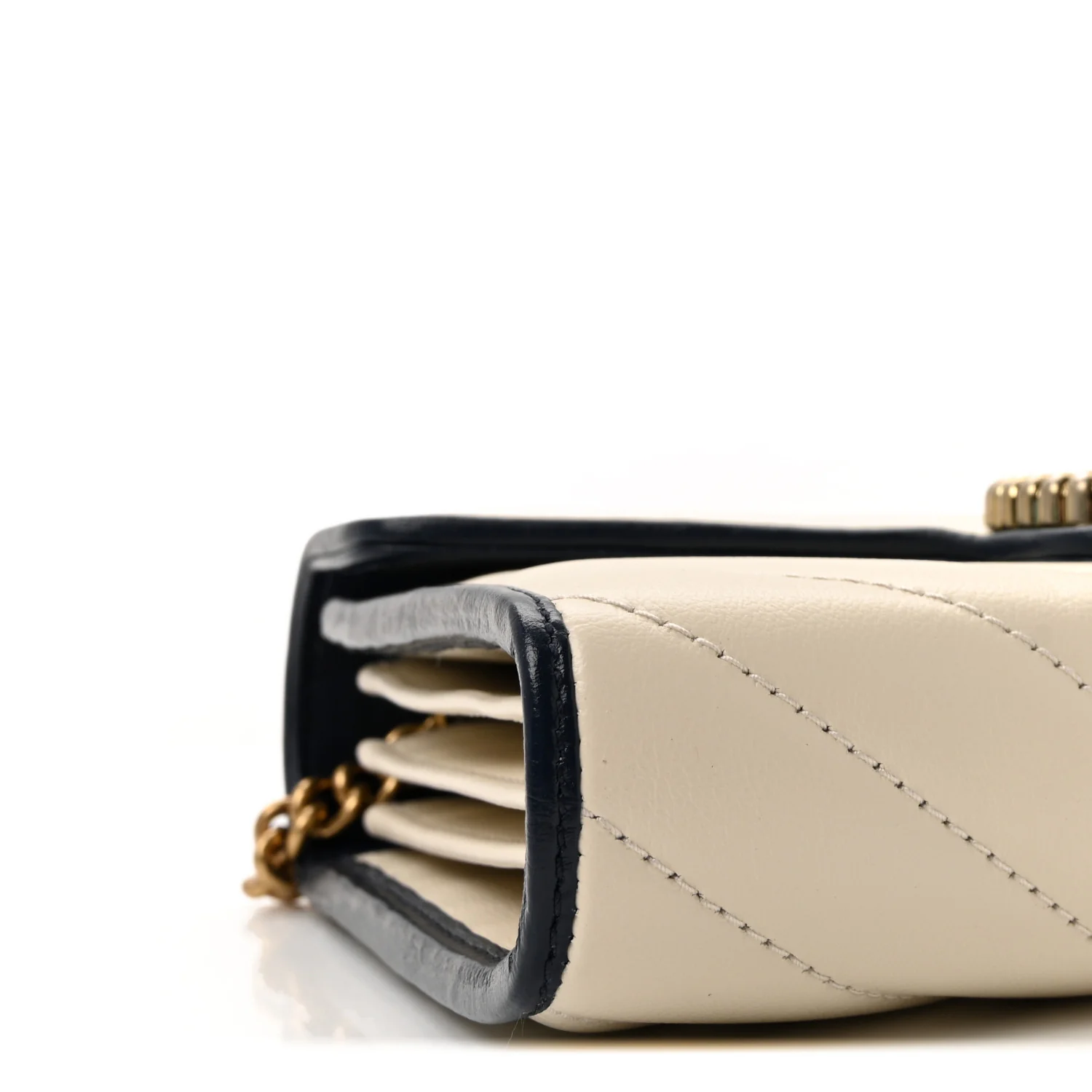 Vintage Effect Calfskin Matelasse Diagonal Torchon GG Marmont Chain Wallet Mystic White Blue Agata - Image 9