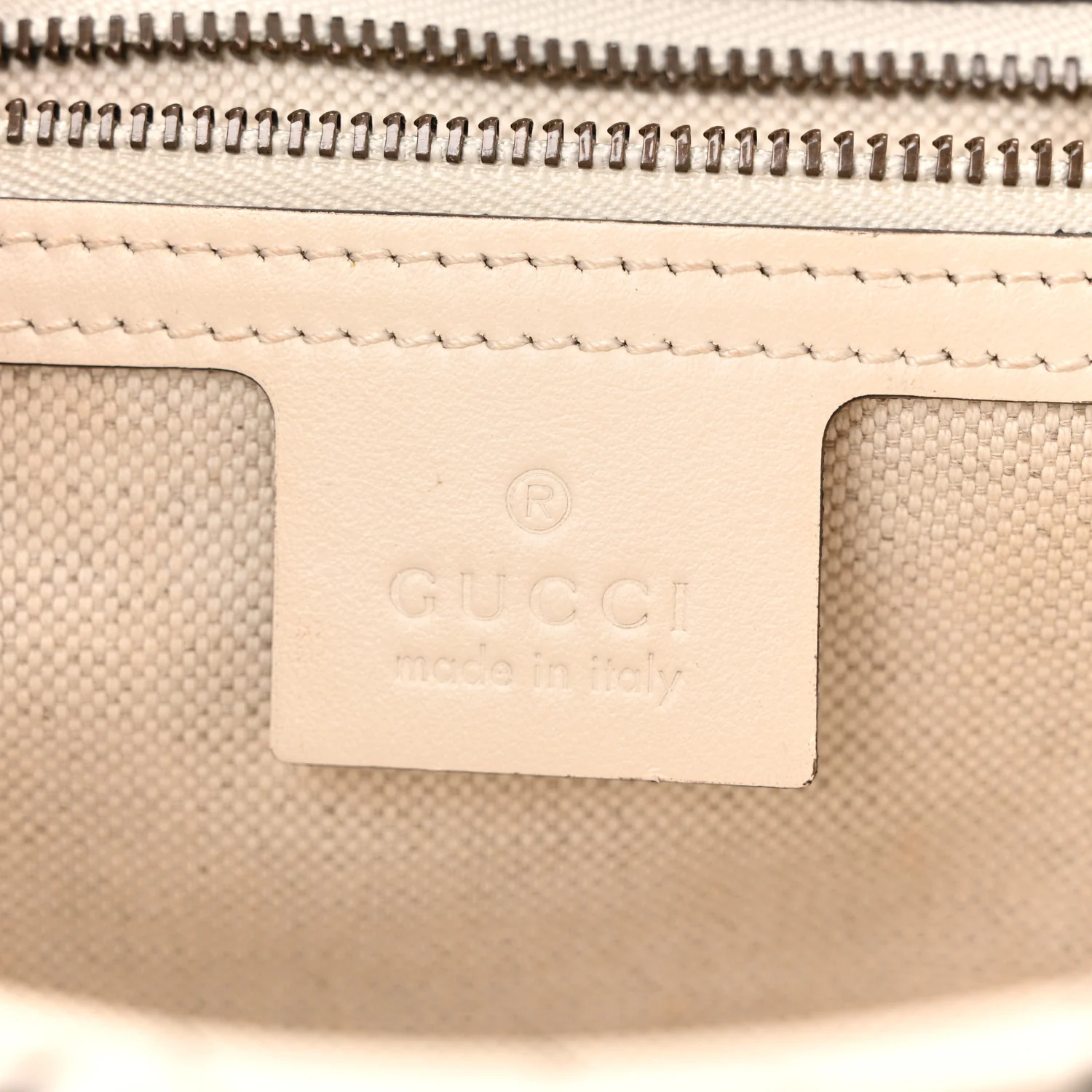 X BALENCIAGA Calfskin Matelasse Logo Print Small GG Marmont Shoulder Bag White - Image 7
