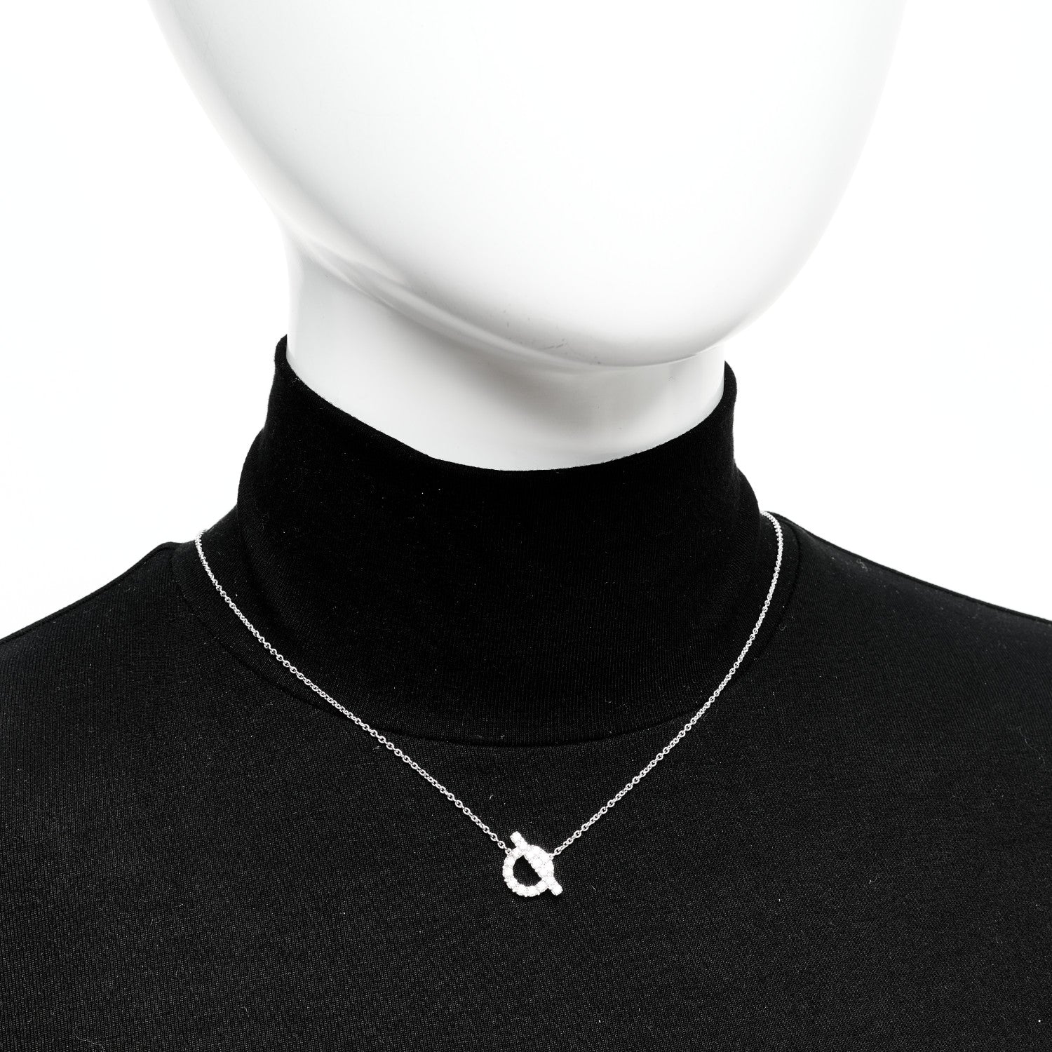 18K White Gold Diamond Finesse Pendant Necklace - Image 2