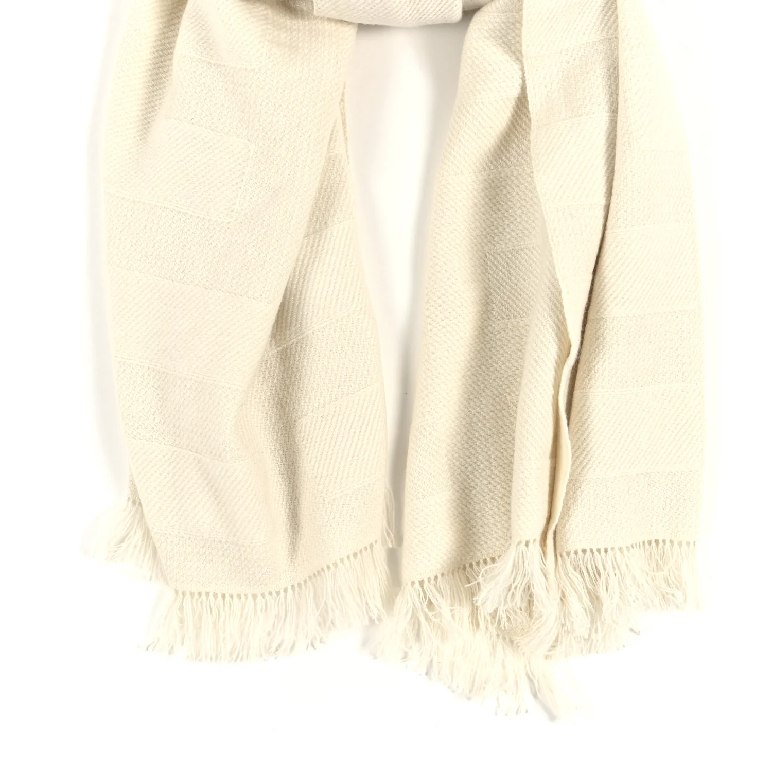 Cashmere Fringe Rayee H Stole Blanc Casse - Image 3