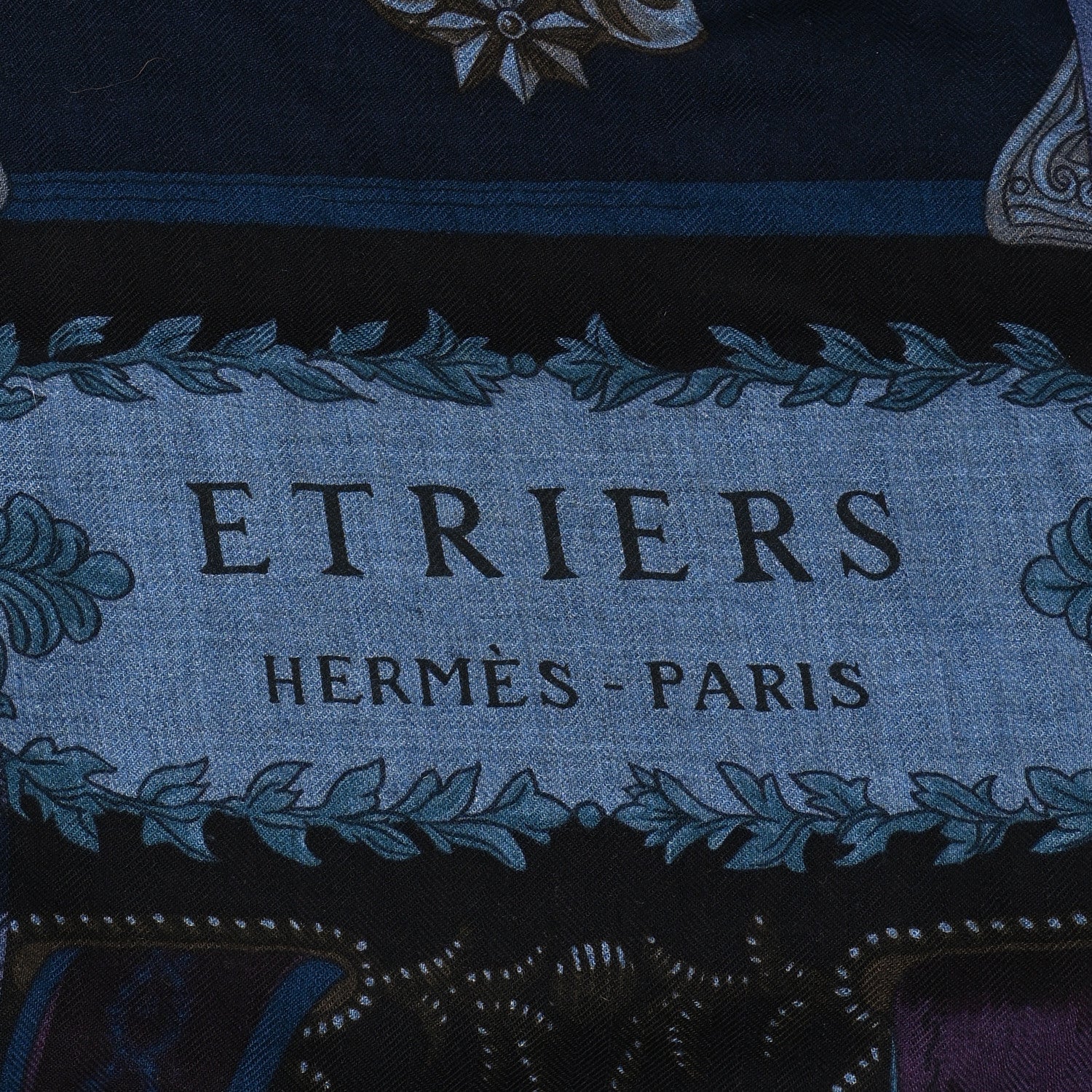 Cashmere Silk Cavalleria D'Etriers Shawl 140 Bleu Violet Parme - Image 2