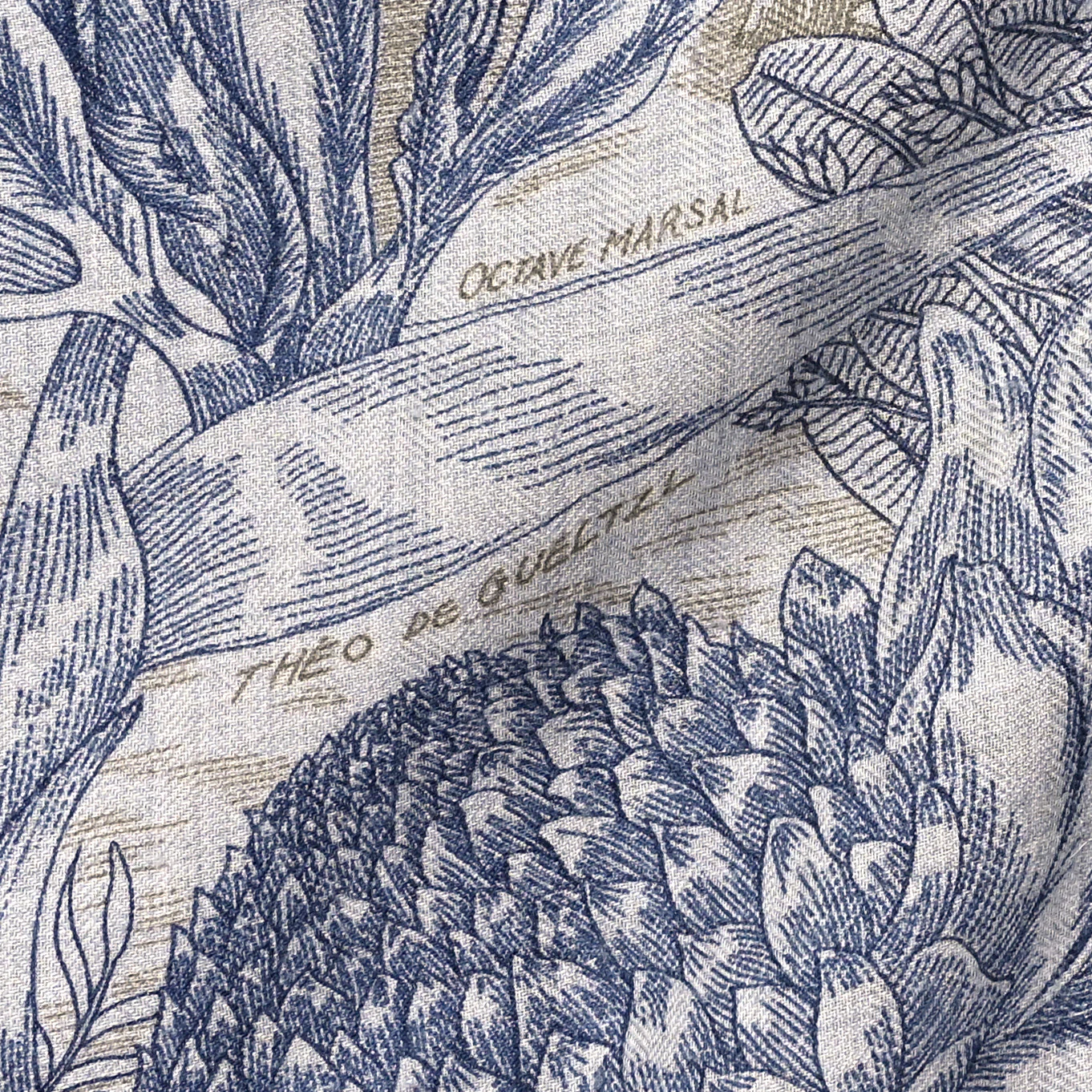 Cashmere Silk Faubourg Tropical Shawl 140 Gris Chine Encre - Image 3