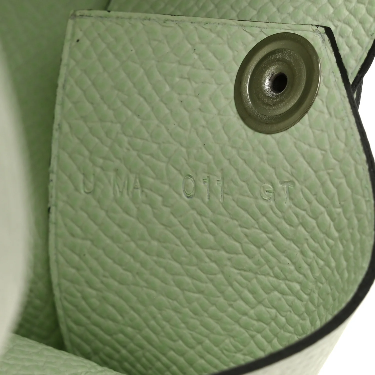 Epsom Calvi Card Case Vert Fizz - Image 7