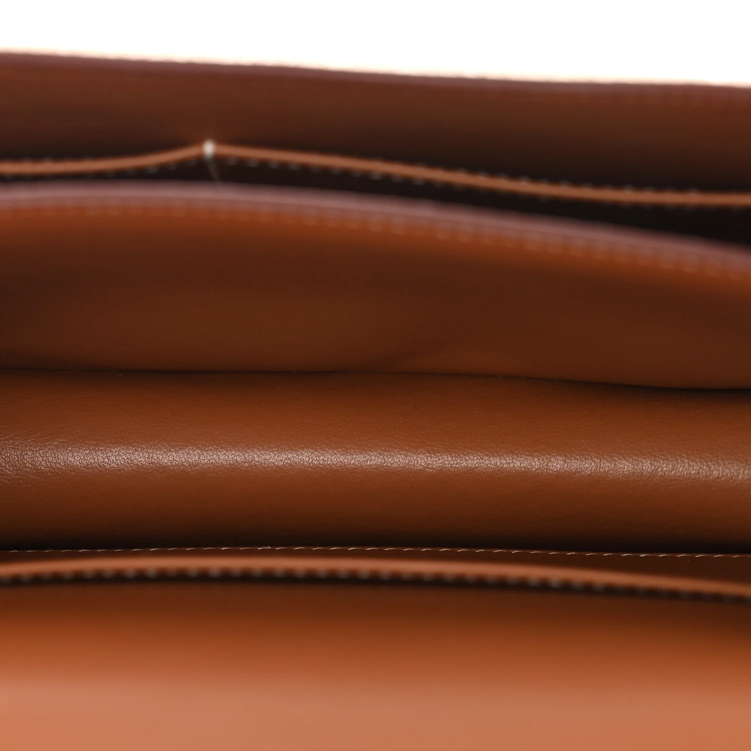 Epsom Constance 18 Gold - Image 6