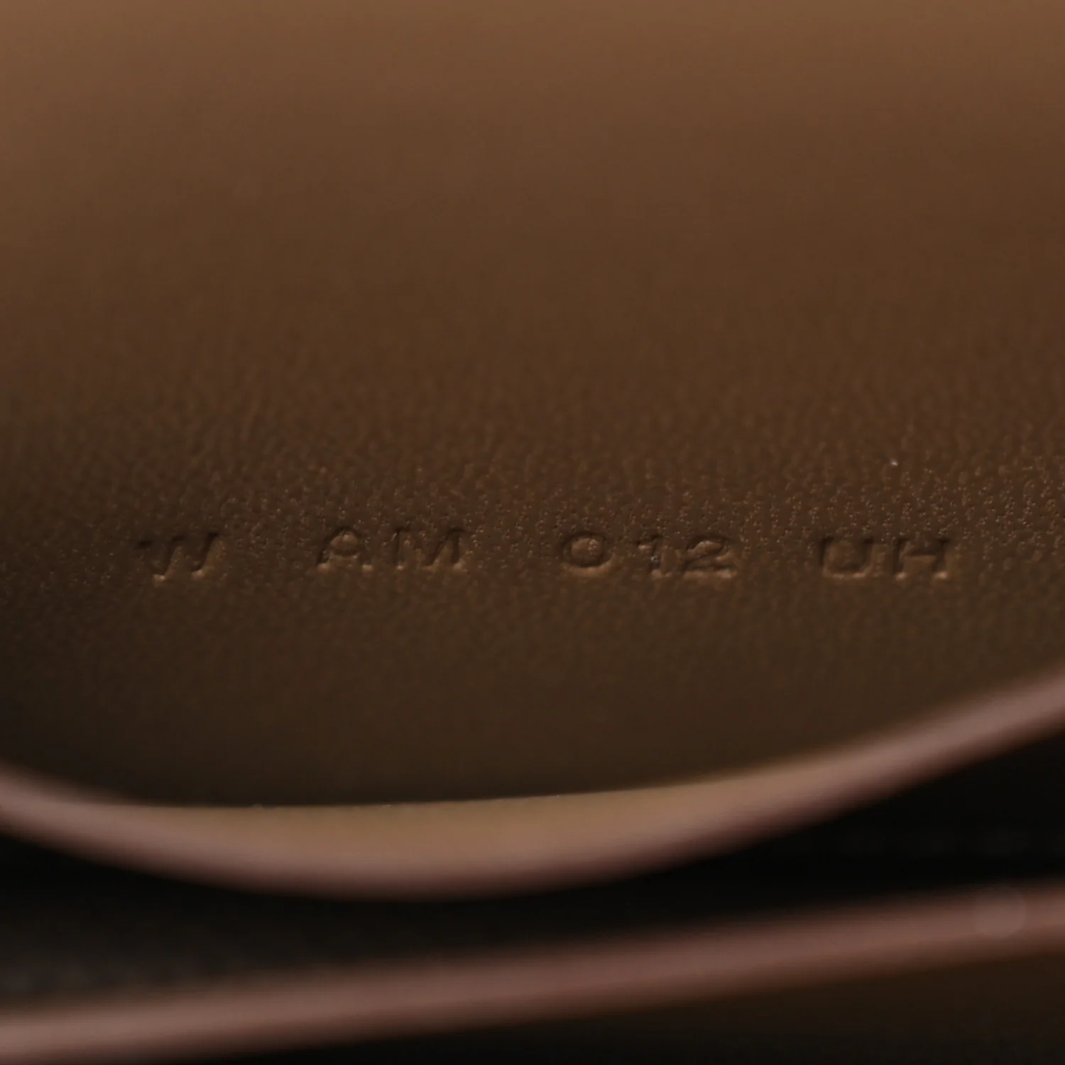 Epsom Constance Slim Wallet Etoupe - Image 8