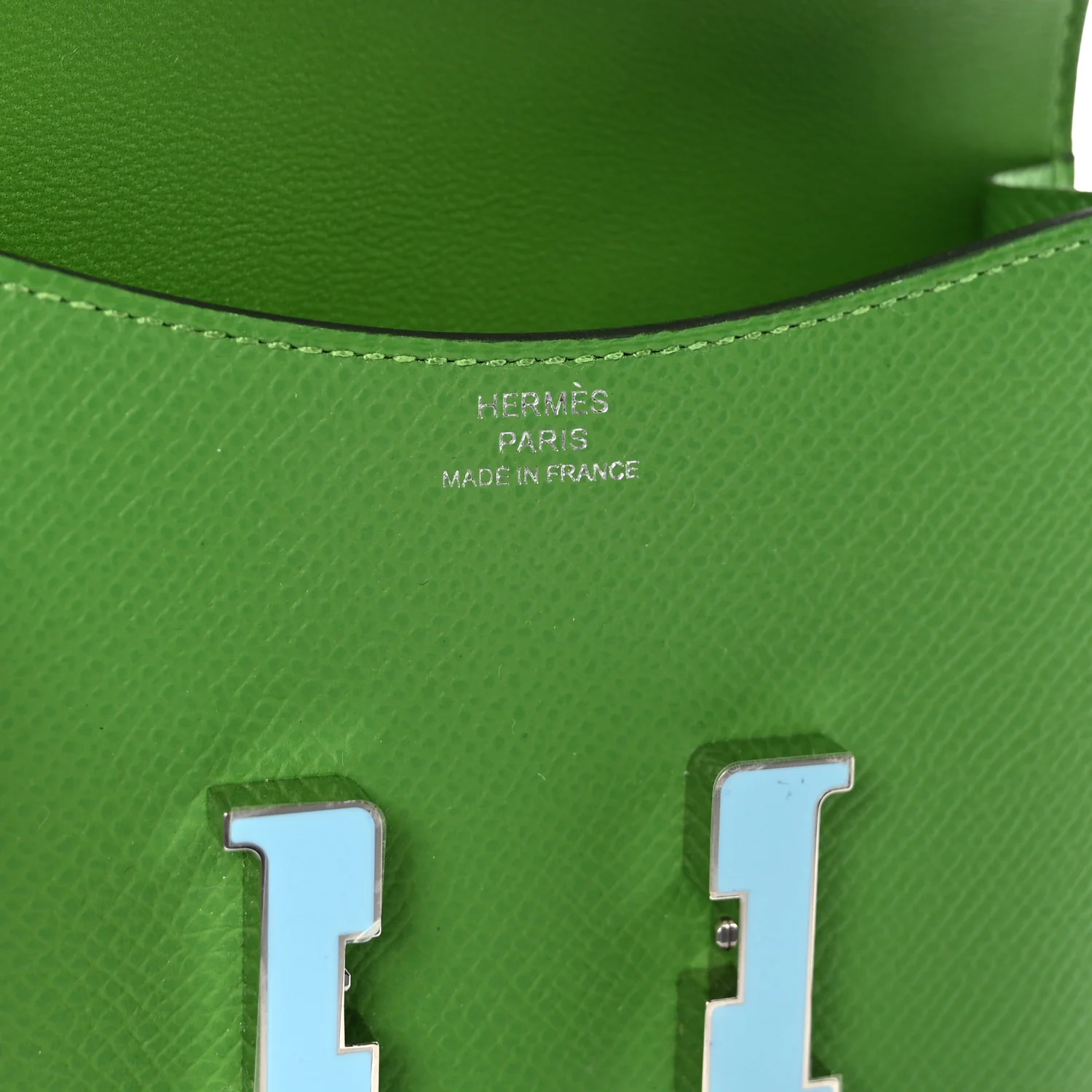 Epsom Enamel Constance Slim Wallet Vert Yucca Celeste - Image 7
