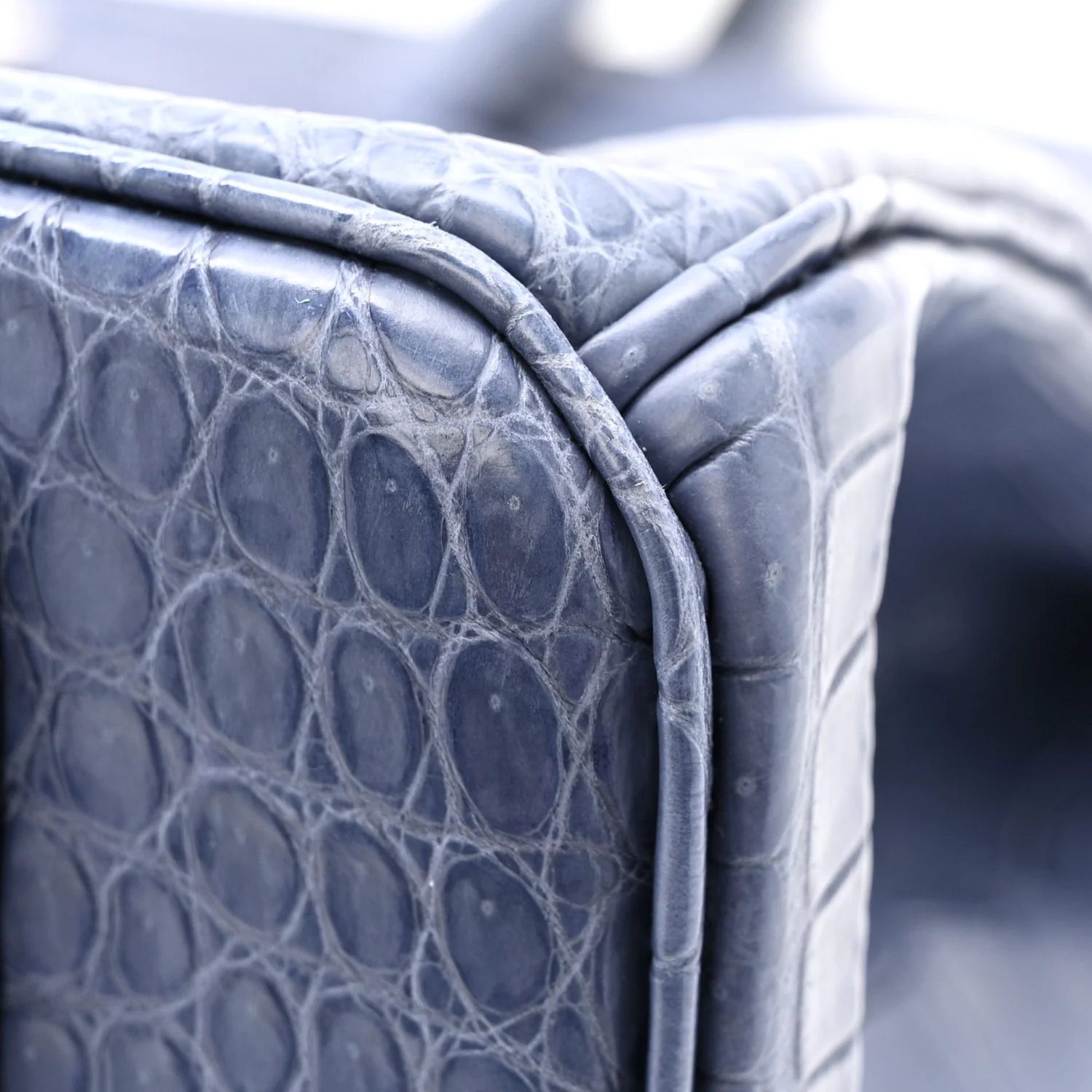 Matte Porosus Crocodile 18K White Gold Diamond Birkin 35 Bleu Brighton - Image 14