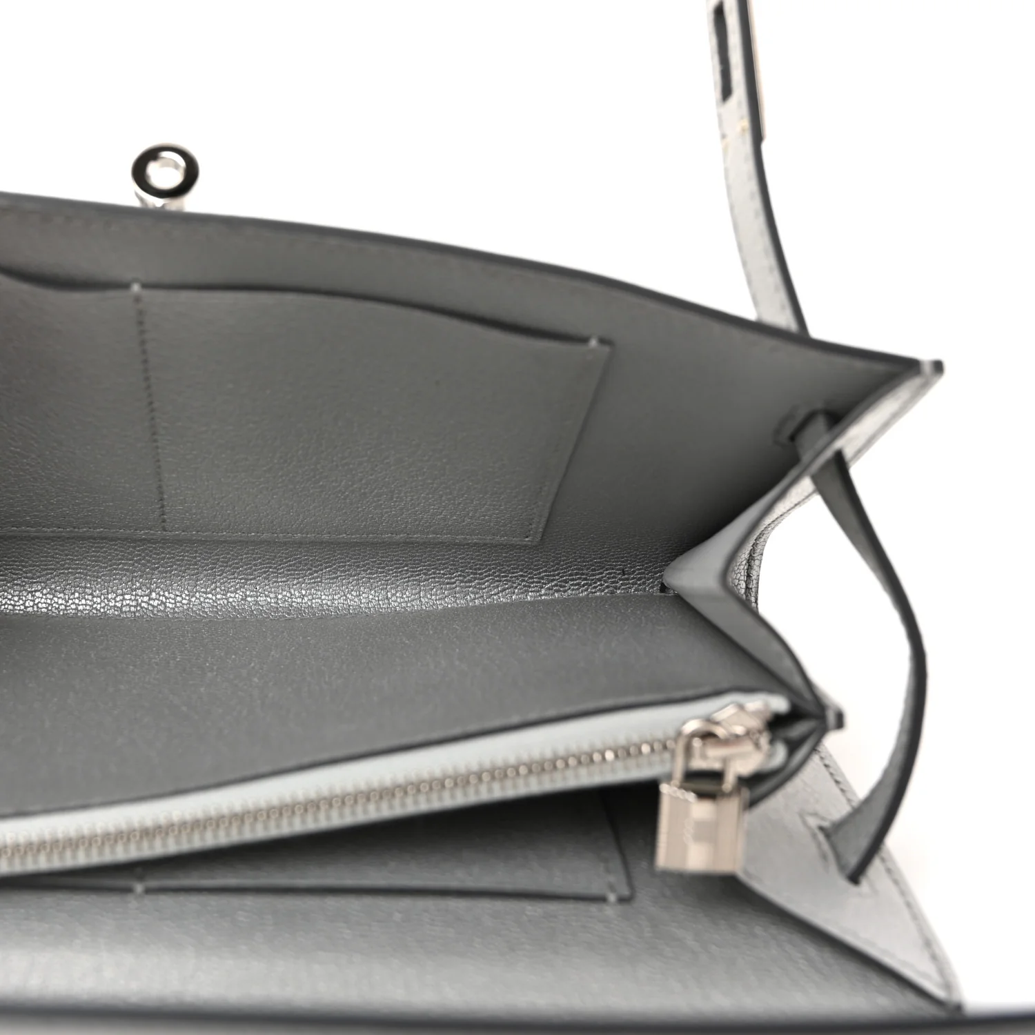 Metallic Chevre Chamkilight Kelly Wallet To Go Argent - Image 5