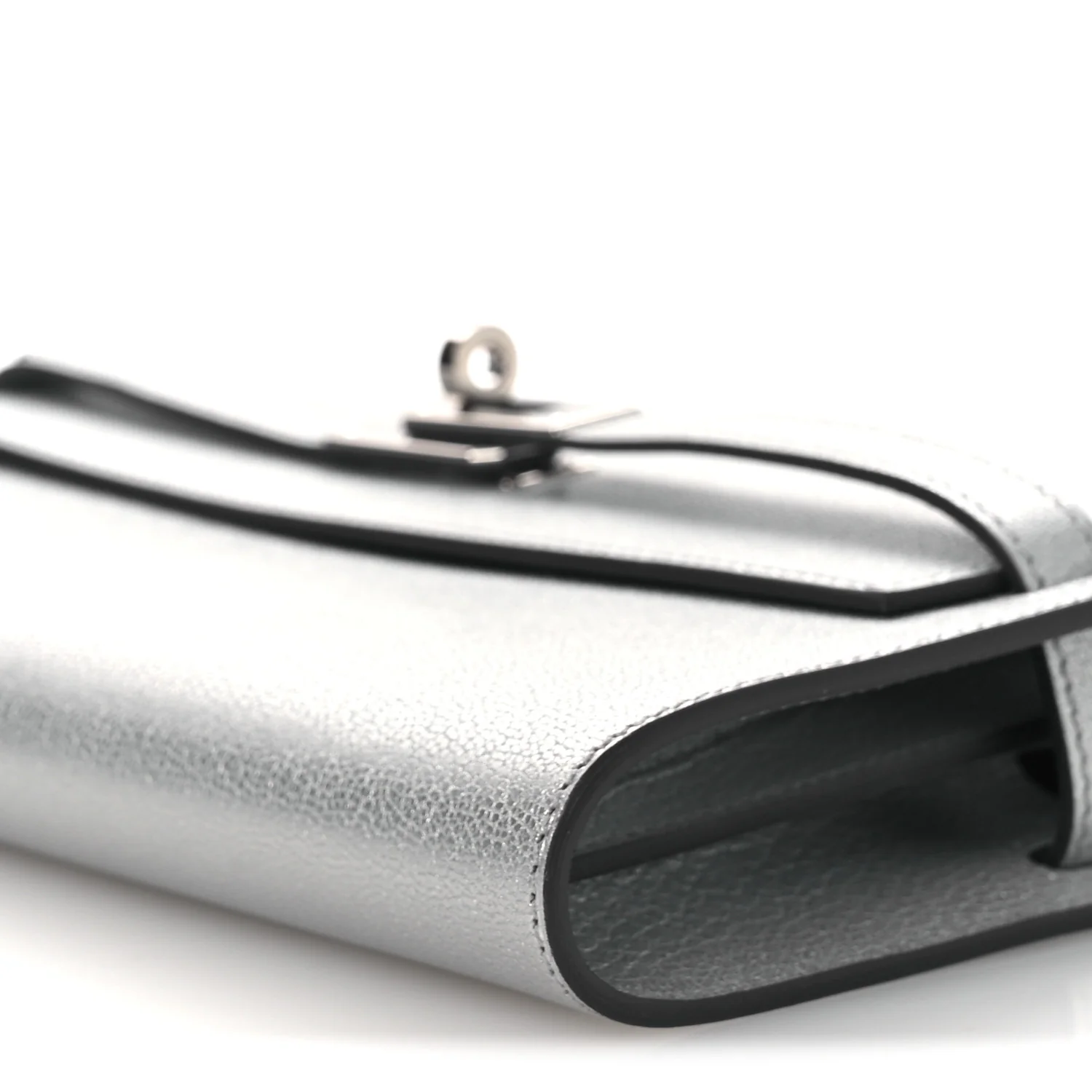 Metallic Chevre Chamkilight Kelly Wallet To Go Argent - Image 18