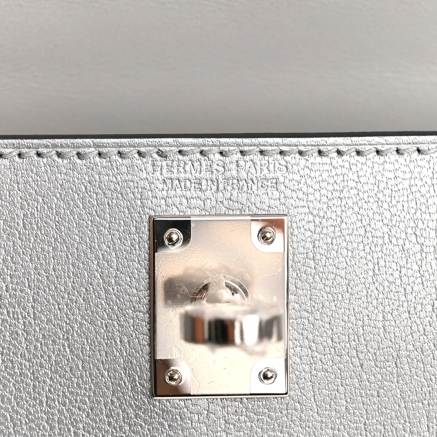 Metallic Chevre Chamkilight Mini Kelly Sellier 20 Argent - Image 6