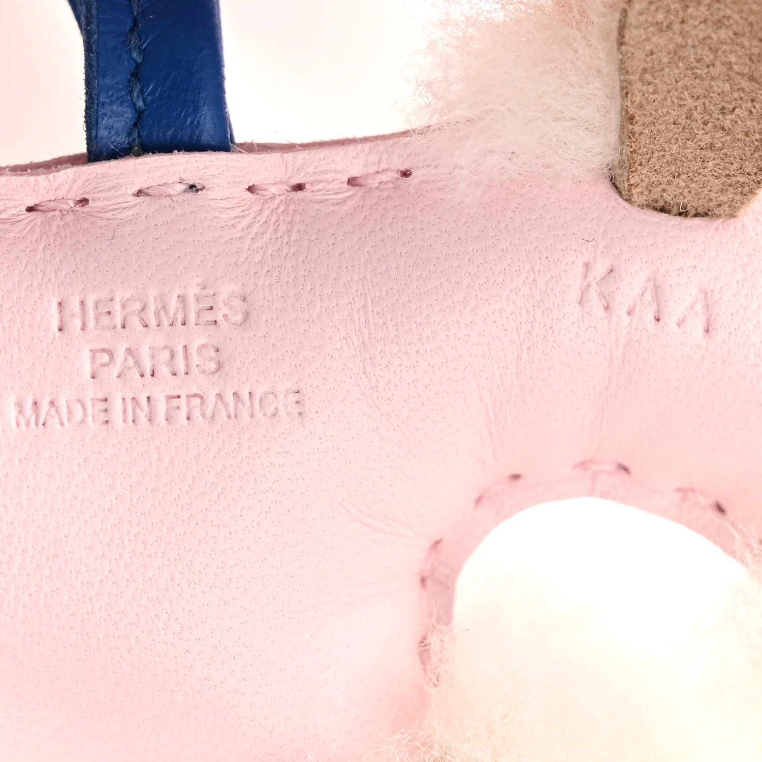 Milo Lambskin Shearling Budy Charm Ecru Rose Darling Bleu France - Image 3