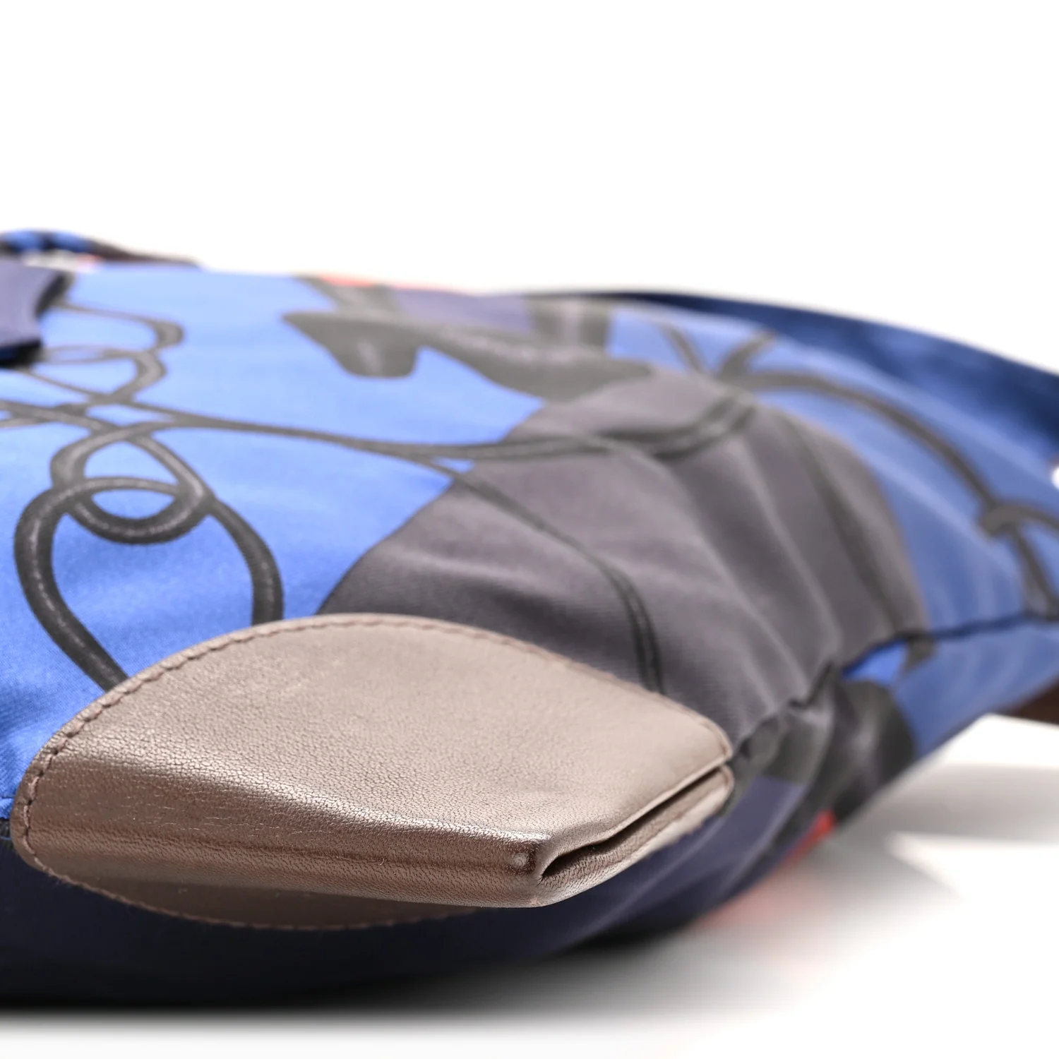Silk Barenia Coup de Fouet Silky City Bag - Image 11